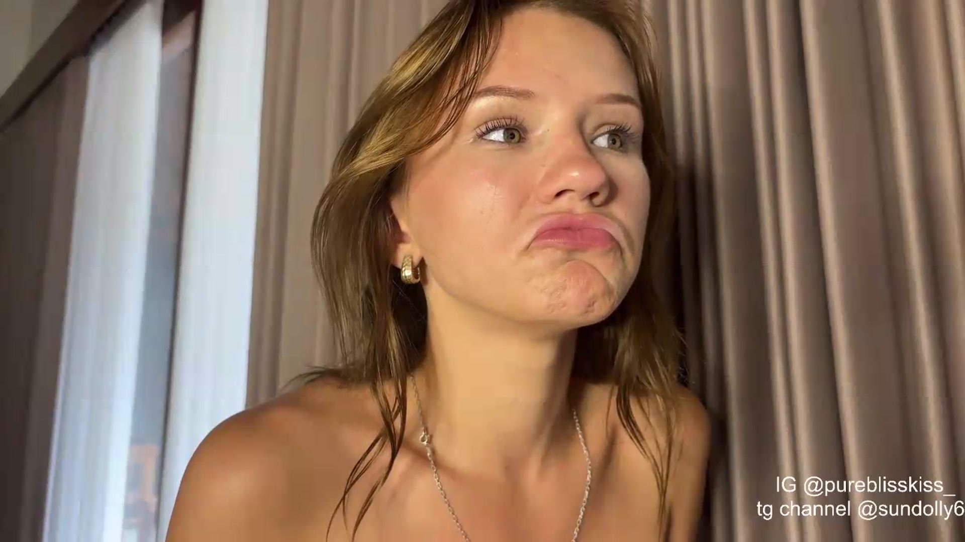 Gallery image thumbnail from Rue_Lane's myfreecams stream on, 05/27/2026, 09:31 image 15 of 20