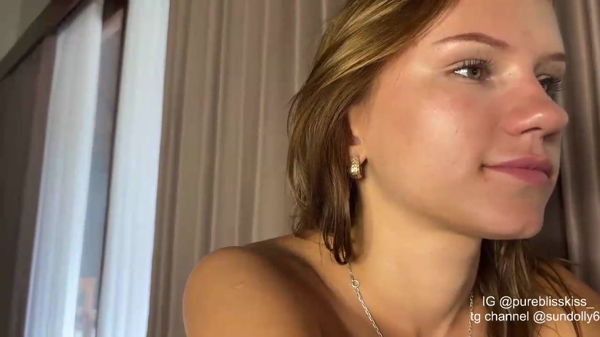 Gallery image thumbnail from Rue_Lane's myfreecams stream on, 05/27/2026, 09:31 image 10 of 20
