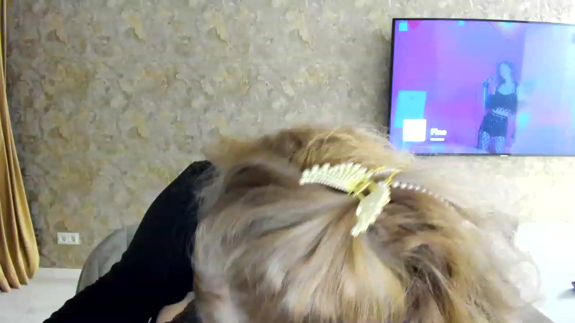Gallery image thumbnail from RussiaDoll's myfreecams stream on, 11/25/2022, 24:05 image 20 of 20