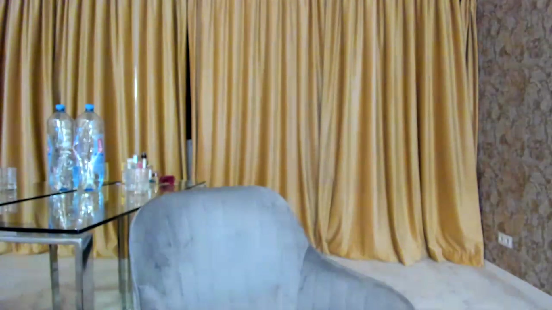 Gallery image thumbnail from RussiaDoll's myfreecams stream on, 12/06/2022, 24:26 image 20 of 20