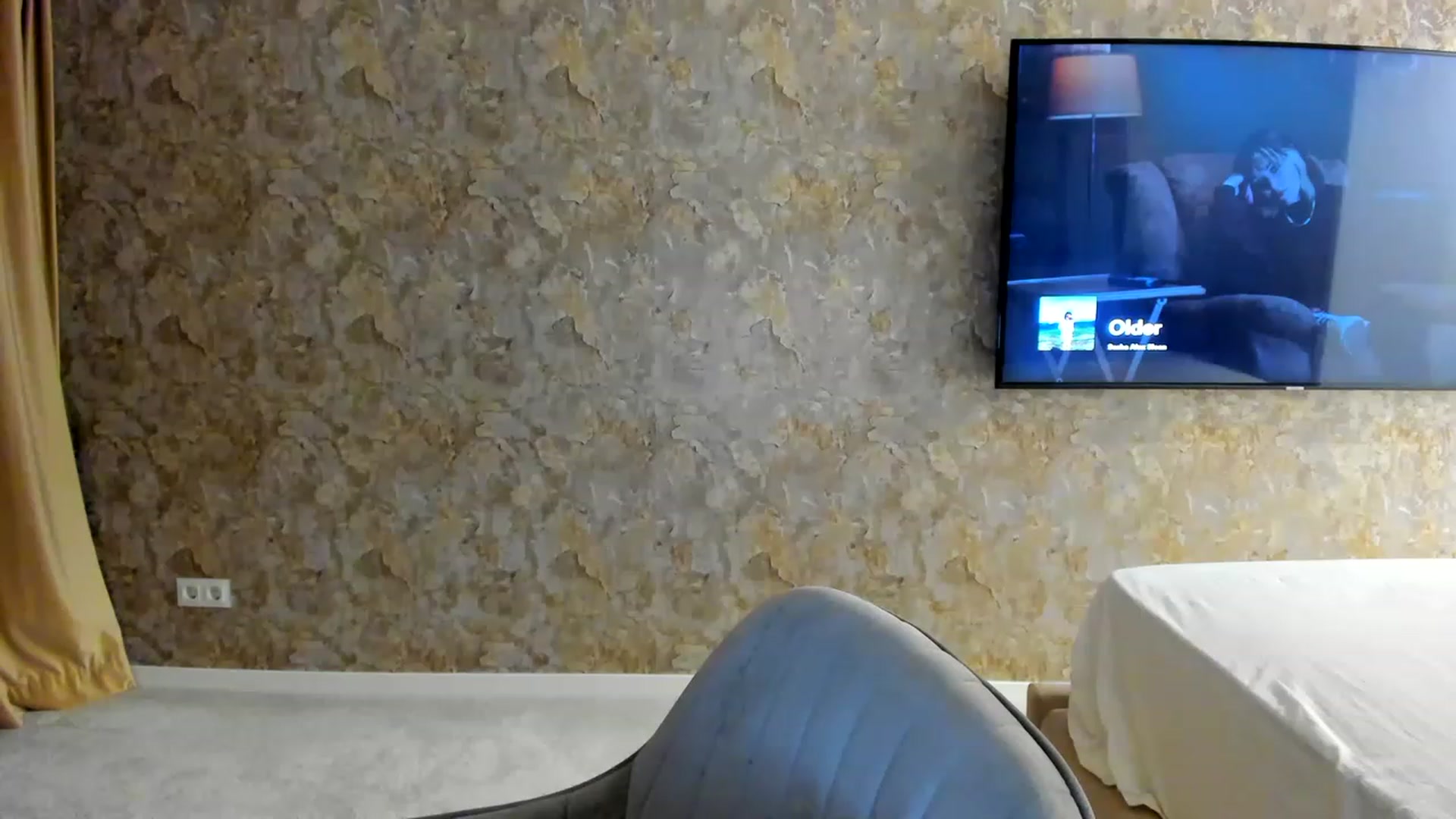 Gallery image thumbnail from RussiaDoll's myfreecams stream on, 12/06/2022, 03:30 image 6 of 20