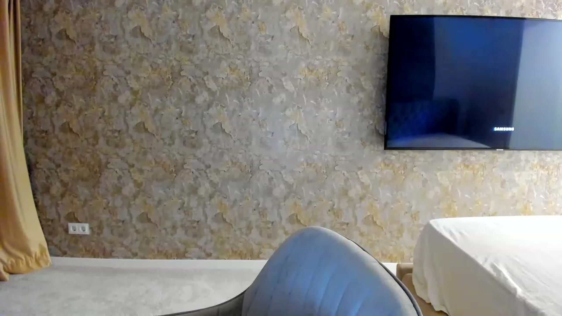 Gallery image thumbnail from RussiaDoll's myfreecams stream on, 12/06/2022, 03:30 image 7 of 20