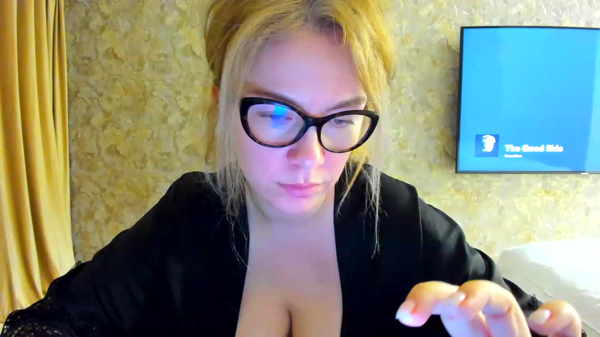 Gallery image thumbnail from RussiaDoll's myfreecams stream on, 02/28/2023, 02:05 image 15 of 20