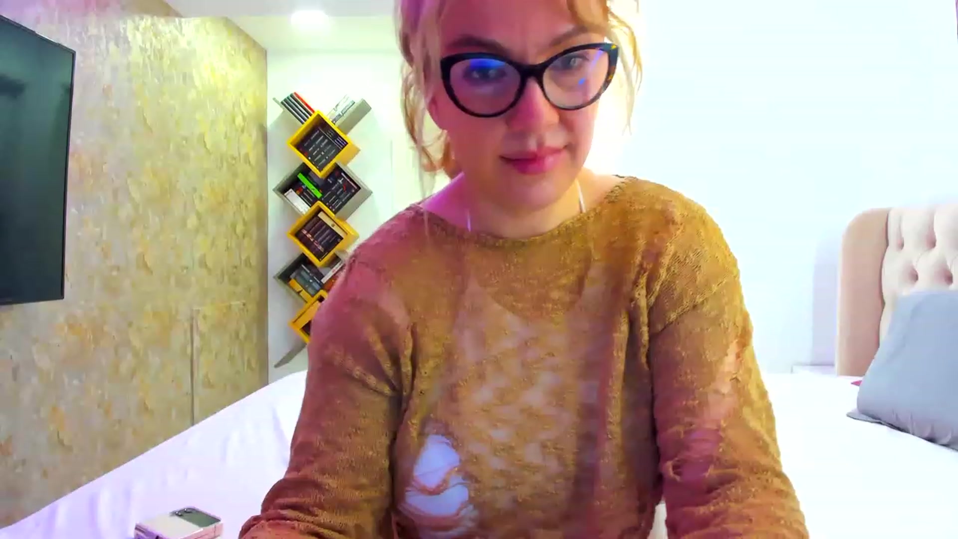 Gallery image thumbnail from RussiaDoll's myfreecams stream on, 05/09/2023, 20:57 image 5 of 20
