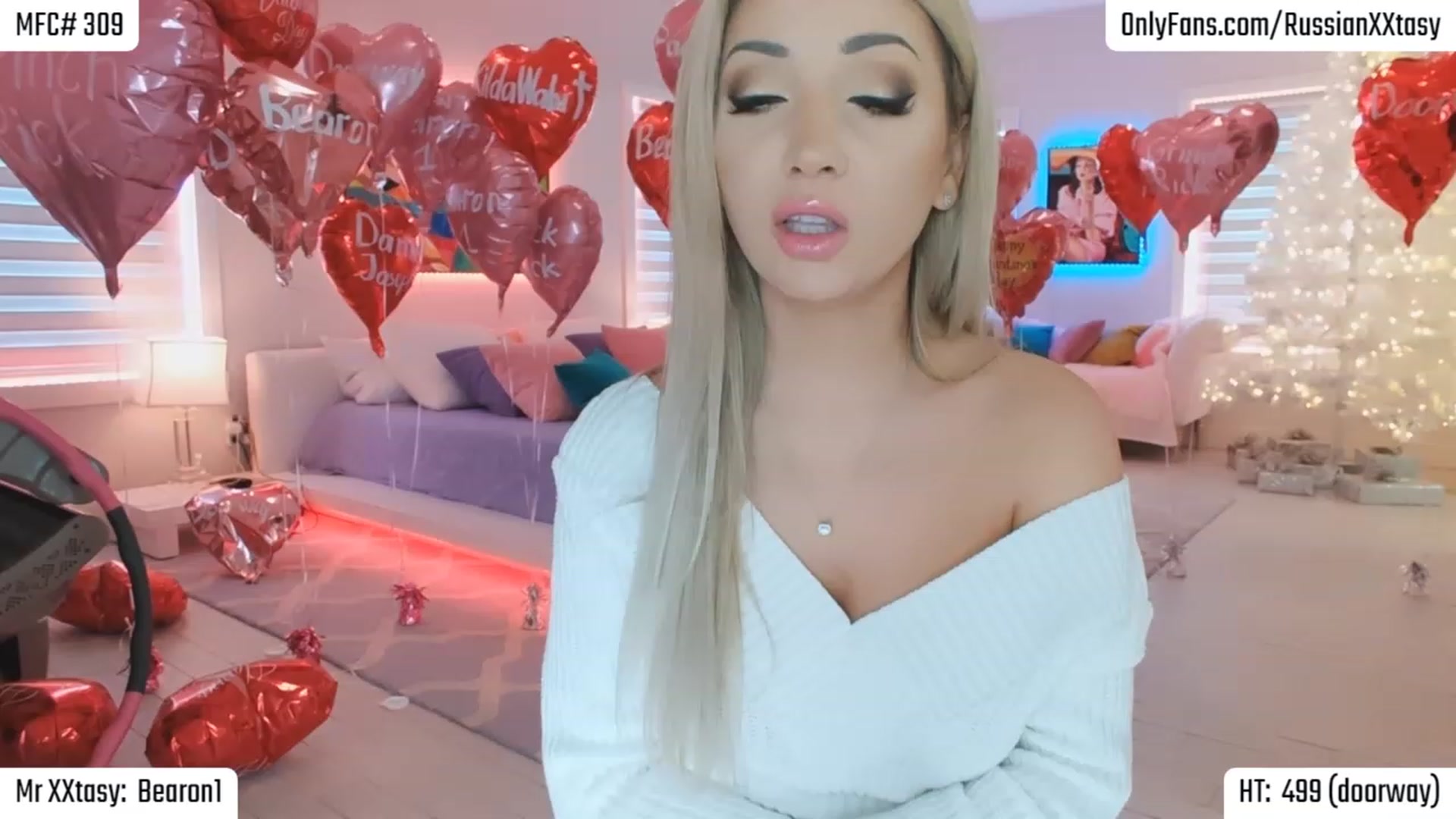 Gallery image thumbnail from RussianXXtasy's myfreecams stream on, 02/17/2024, 22:46 image 15 of 20