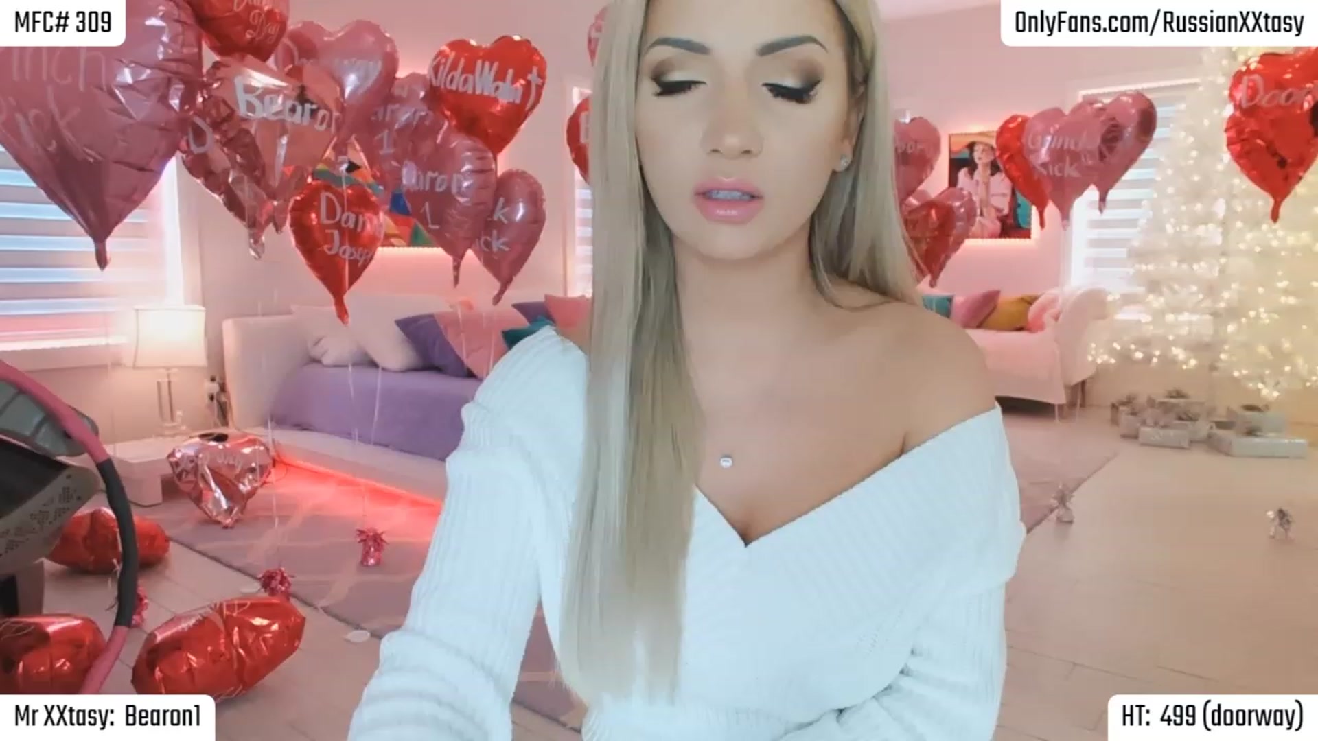 Gallery image thumbnail from RussianXXtasy's myfreecams stream on, 02/17/2024, 22:46 image 13 of 20