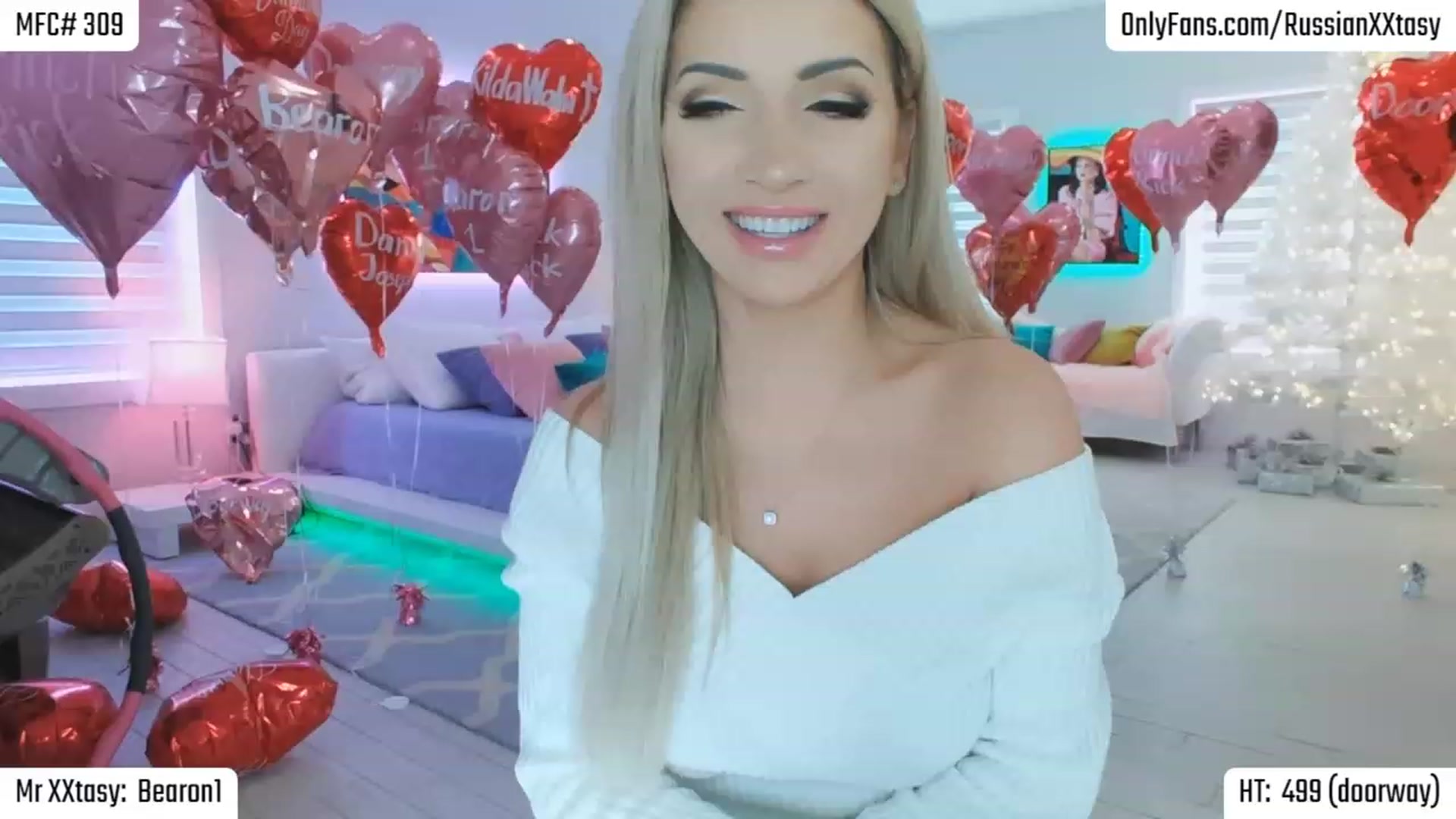 Gallery image thumbnail from RussianXXtasy's myfreecams stream on, 02/17/2024, 22:46 image 10 of 20