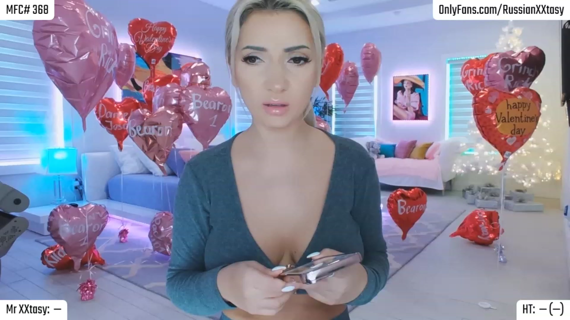 Gallery image thumbnail from RussianXXtasy's myfreecams stream on, 02/19/2024, 23:03 image 2 of 20