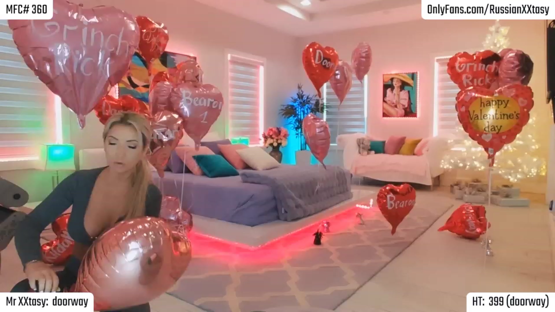 Gallery image thumbnail from RussianXXtasy's myfreecams stream on, 02/19/2024, 23:03 image 19 of 20