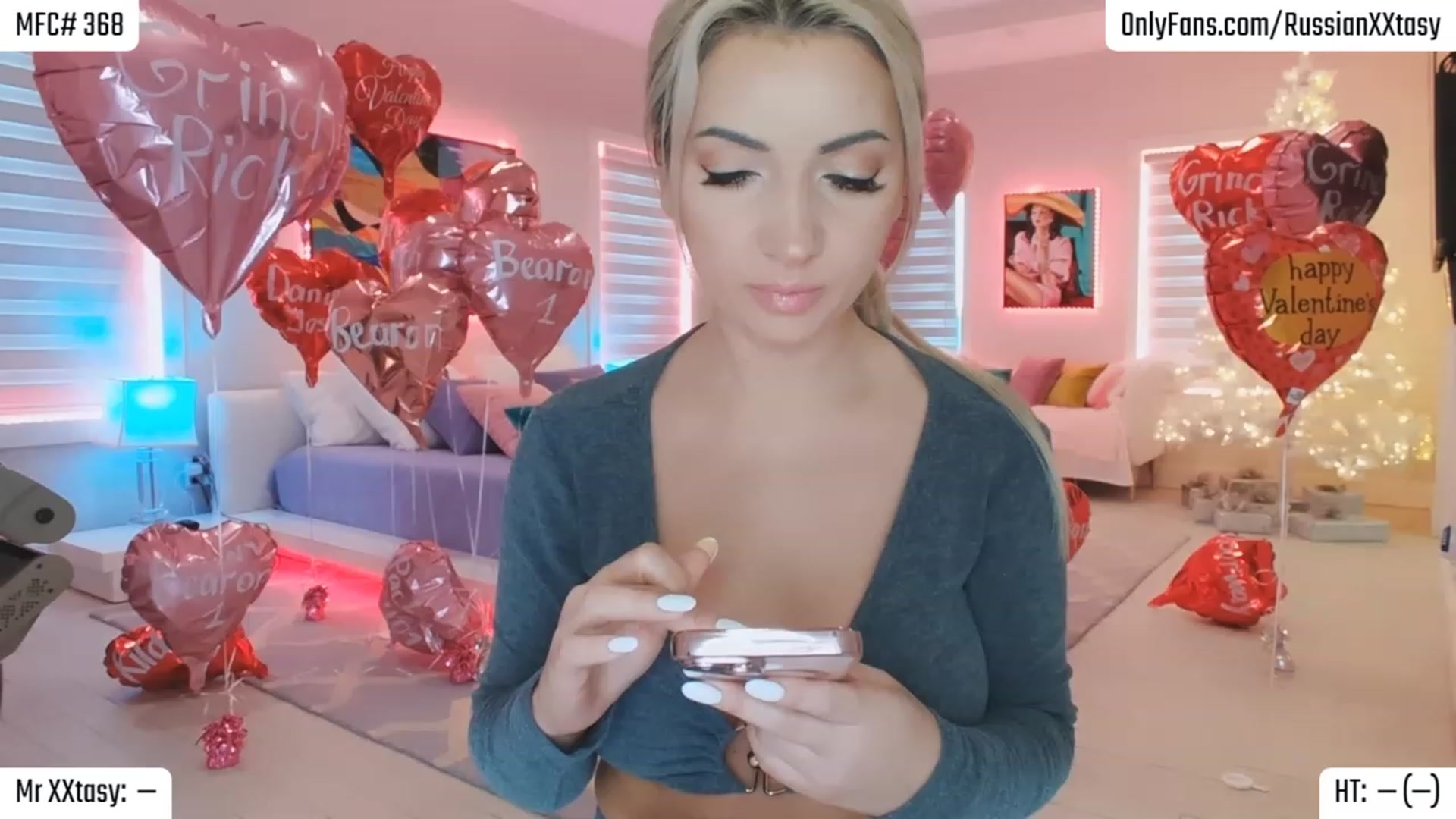 Gallery image thumbnail from RussianXXtasy's myfreecams stream on, 02/19/2024, 23:03 image 11 of 20