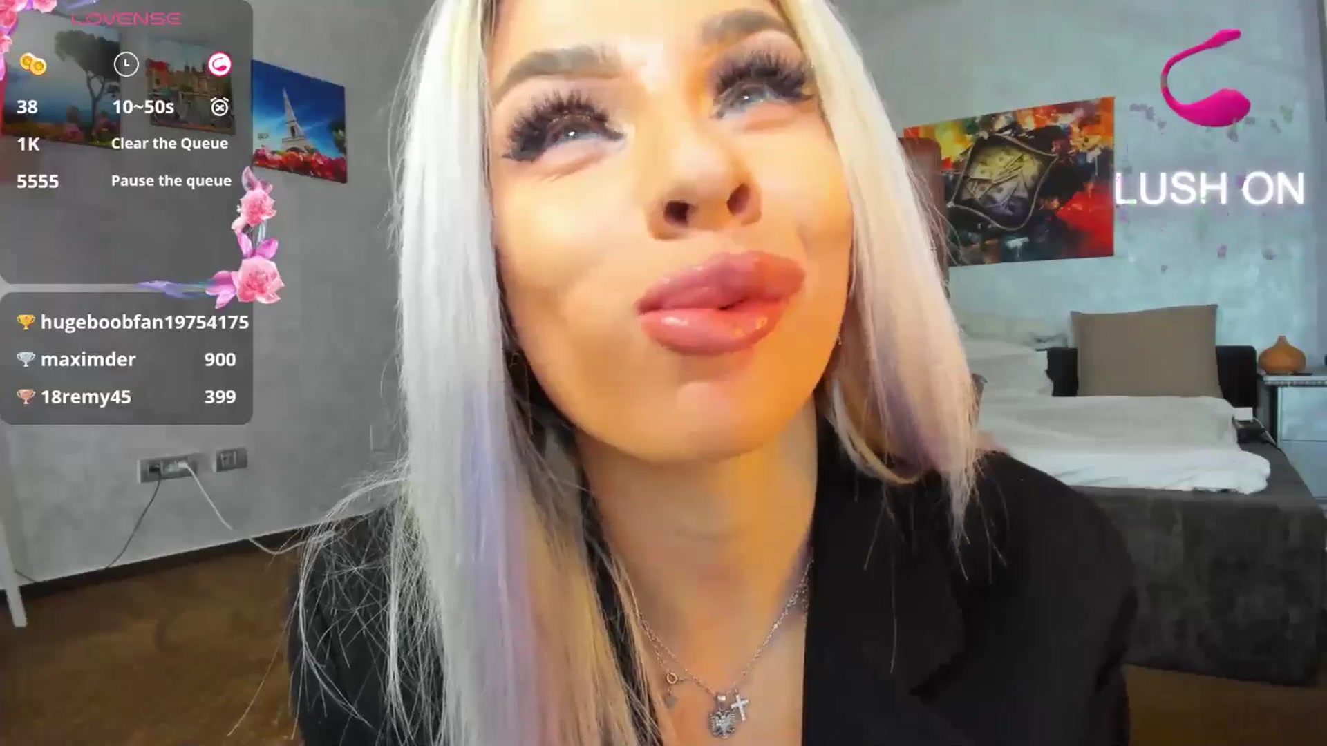 Gallery image thumbnail from Russian_Ava's myfreecams stream on, 09/29/2024, 03:22 image 11 of 20