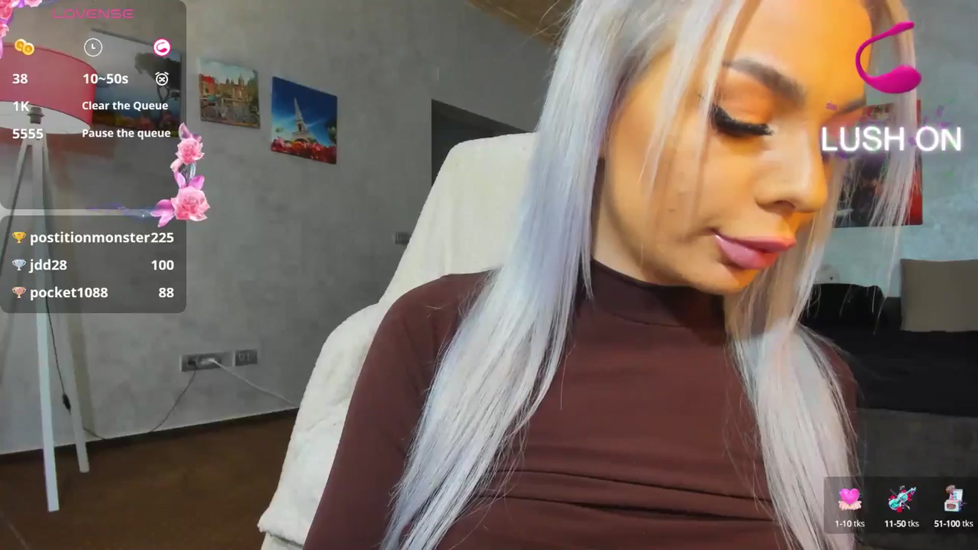 Gallery image thumbnail from Russian_Ava's myfreecams stream on, 10/03/2024, 01:17 image 18 of 20