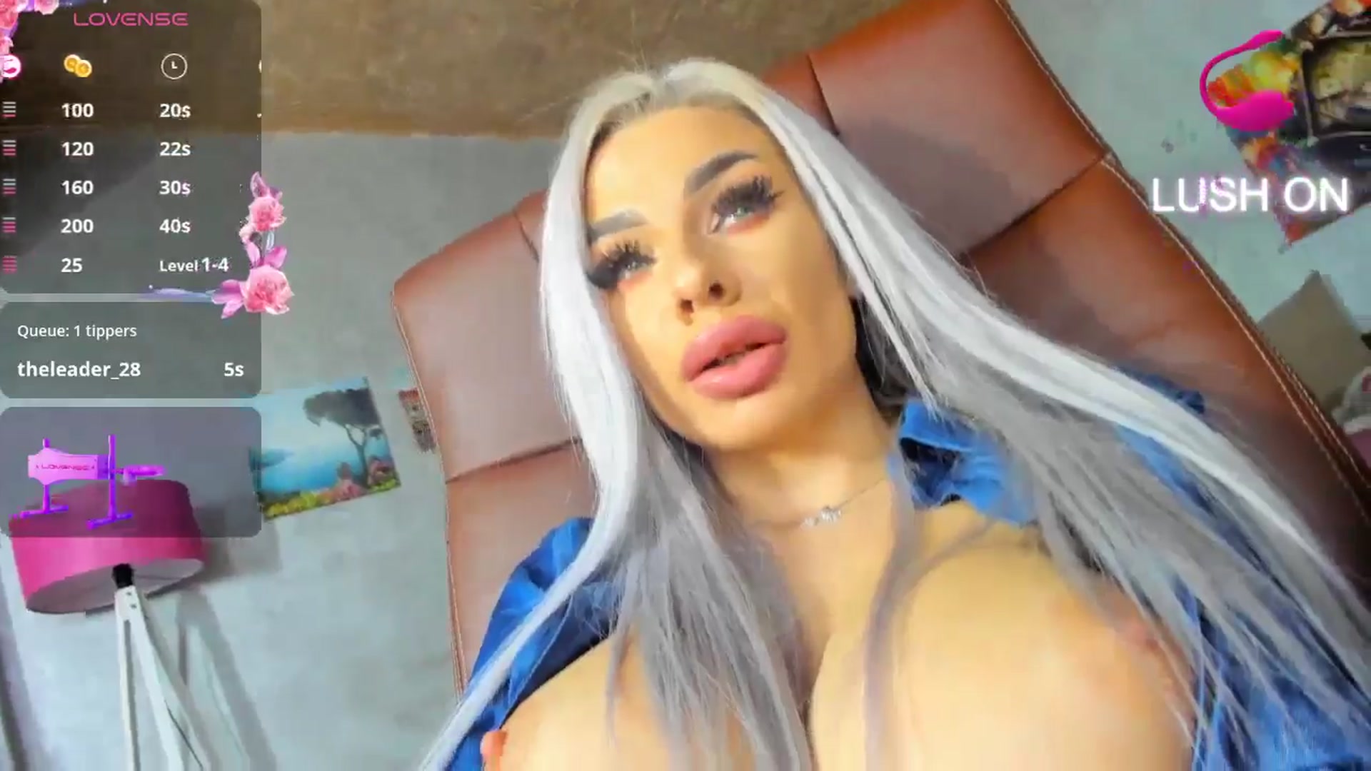 Gallery image thumbnail from Russian_Ava's myfreecams stream on, 10/15/2024, 01:15 image 16 of 20
