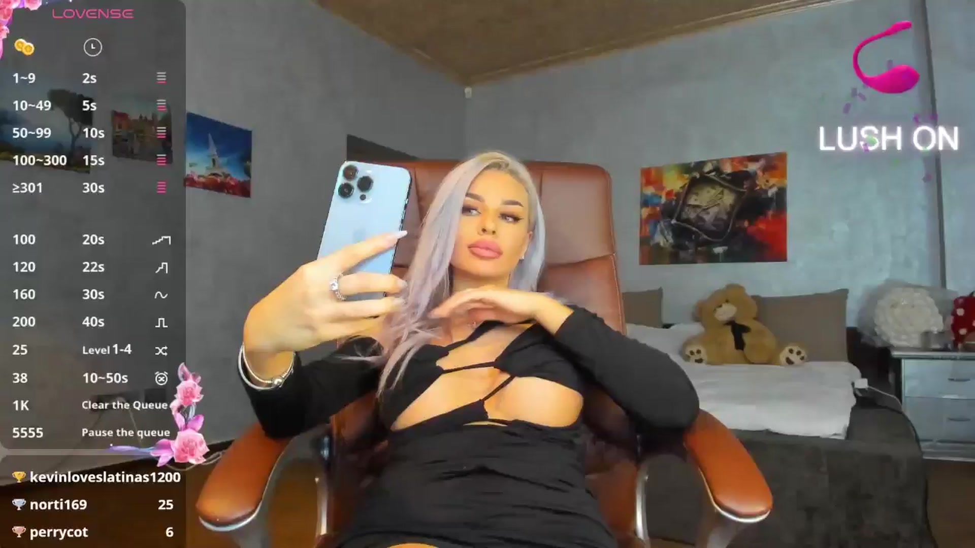 Gallery image thumbnail from Russian_Ava's myfreecams stream on, 10/31/2024, 03:35 image 9 of 20