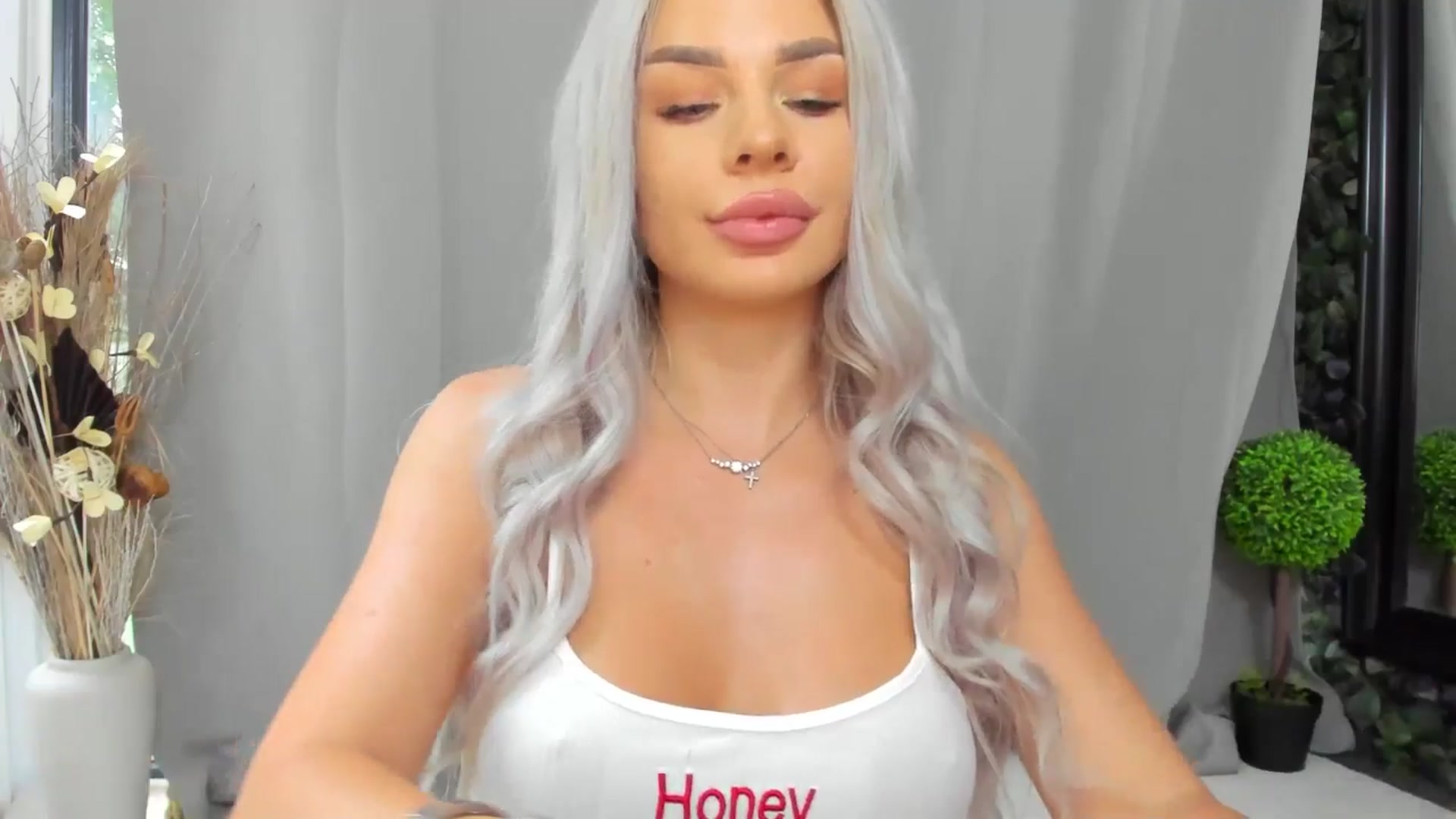 Gallery image thumbnail from Russian_Ava's myfreecams stream on, 07/29/2025, 12:41 image 5 of 20