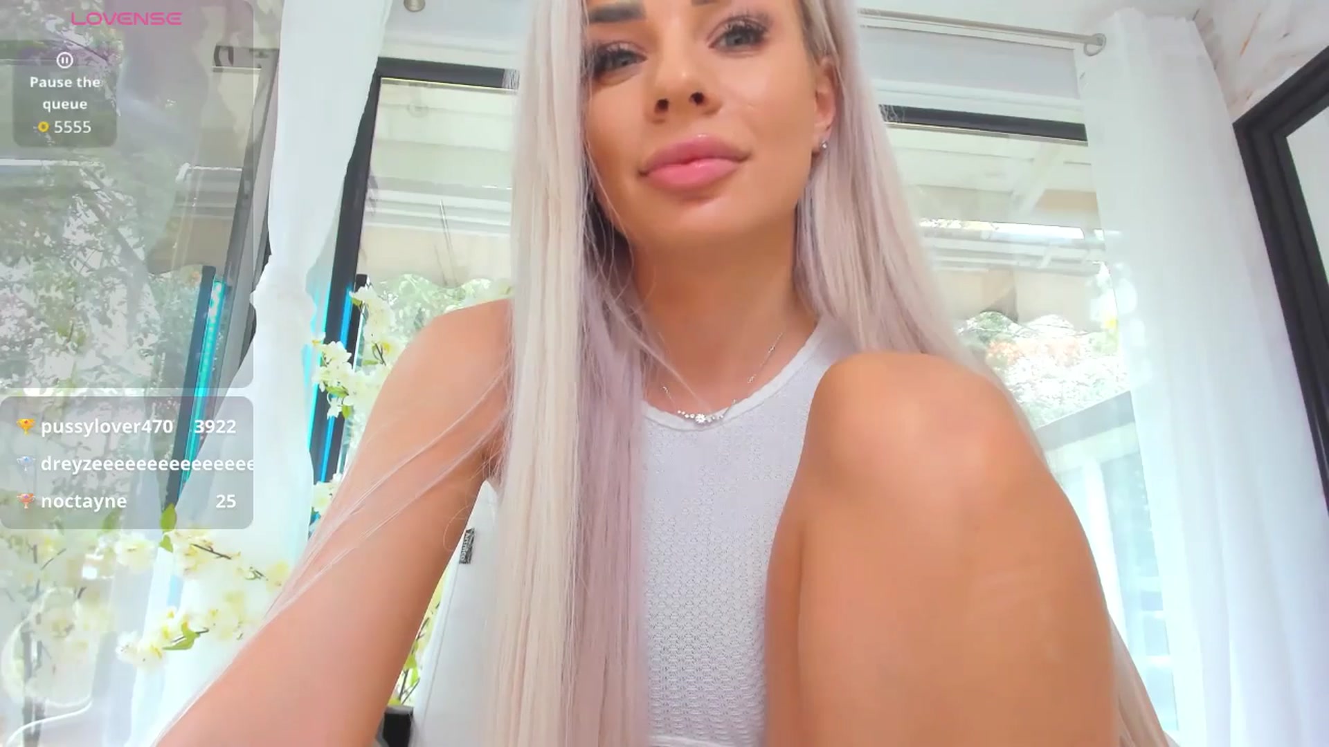 Gallery image thumbnail from Russian_Ava's myfreecams stream on, 09/29/2025, 10:40 image 15 of 20