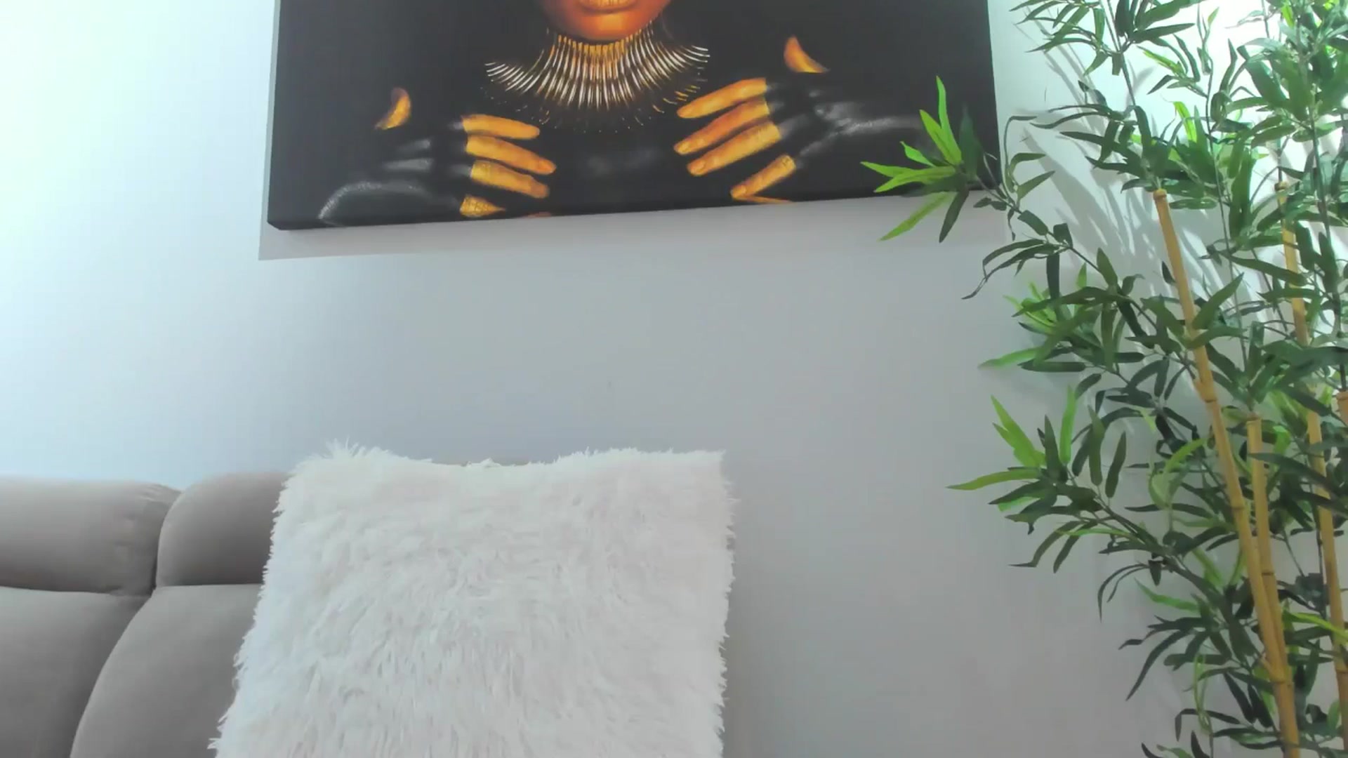 Gallery image thumbnail from Russian_Ava's myfreecams stream on, 10/26/2025, 21:29 image 7 of 20