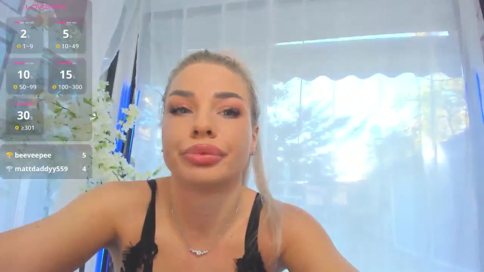 Gallery image thumbnail from Russian_Ava's myfreecams stream on, 10/31/2025, 06:45 image 2 of 20