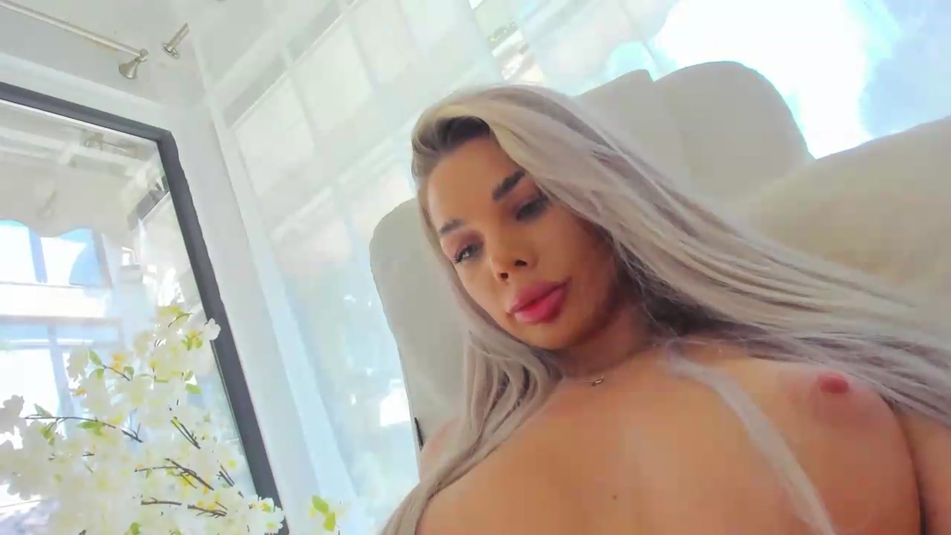 Gallery image thumbnail from Russian_Ava's myfreecams stream on, 08/04/2026, 11:11 image 20 of 20