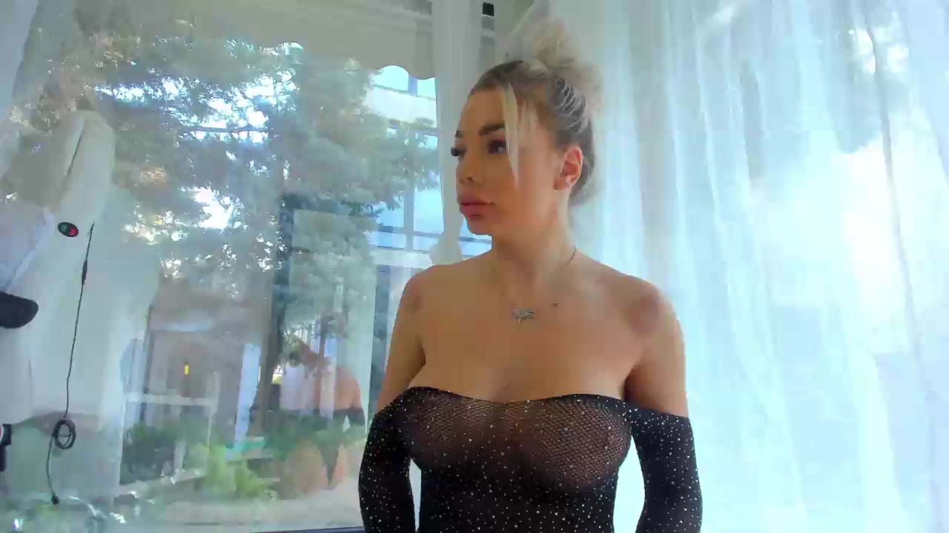 Gallery image thumbnail from Russian_Ava's myfreecams stream on, 09/15/2026, 08:33 image 11 of 20