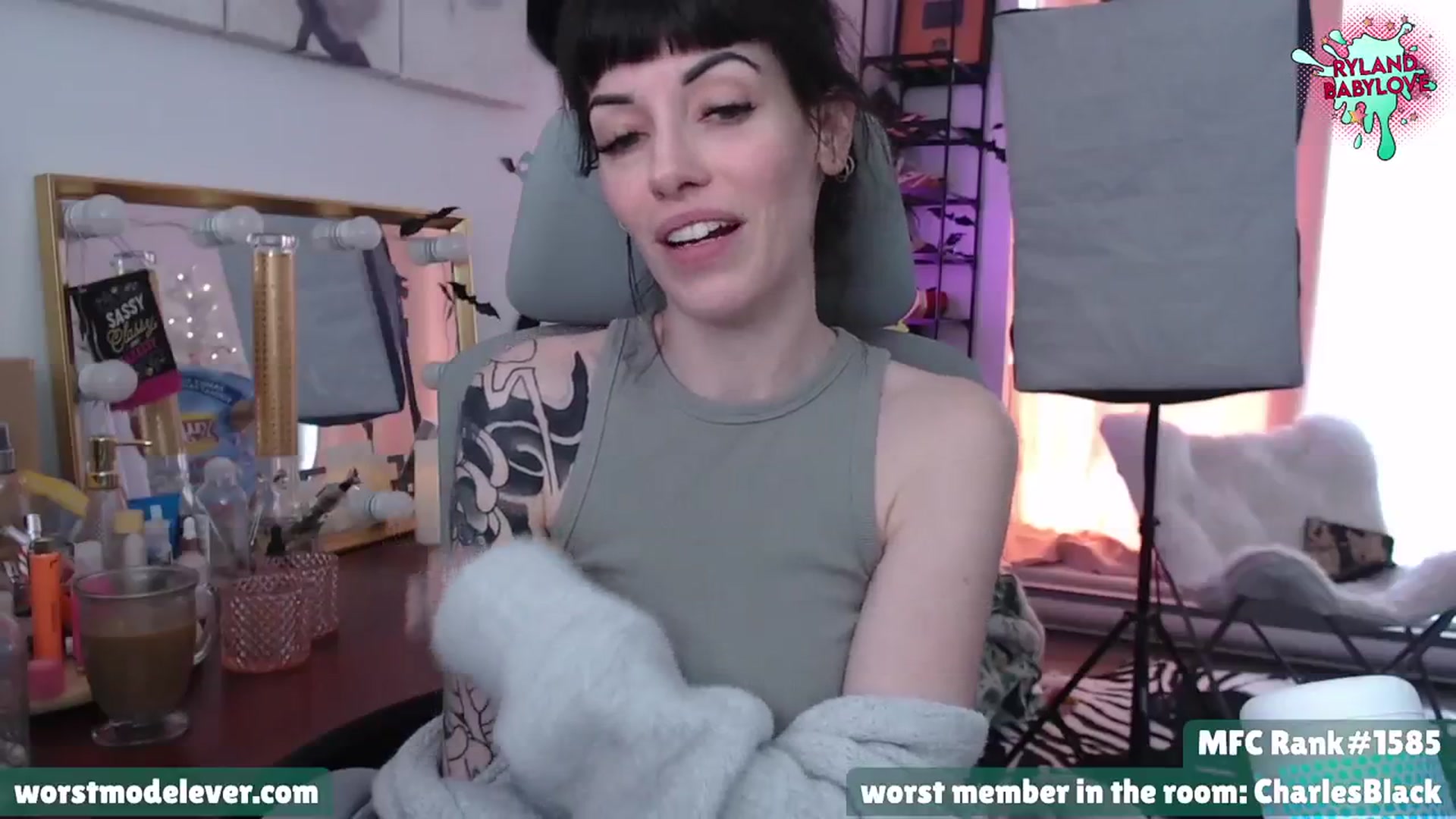 Gallery image thumbnail from Rylandbaby's myfreecams stream on, 03/21/2024, 16:08 image 17 of 20