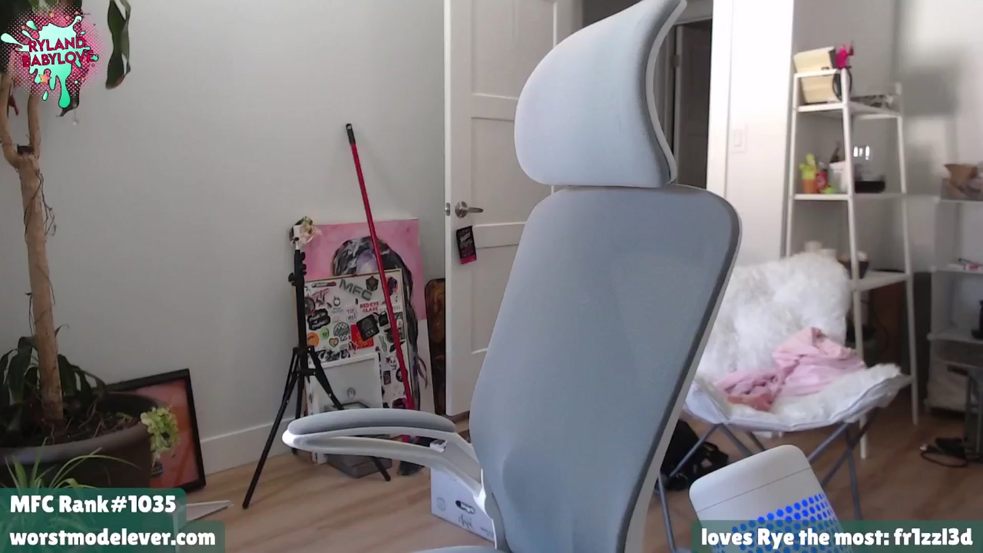 Gallery image thumbnail from Rylandbaby's myfreecams stream on, 07/18/2024, 16:05 image 8 of 20