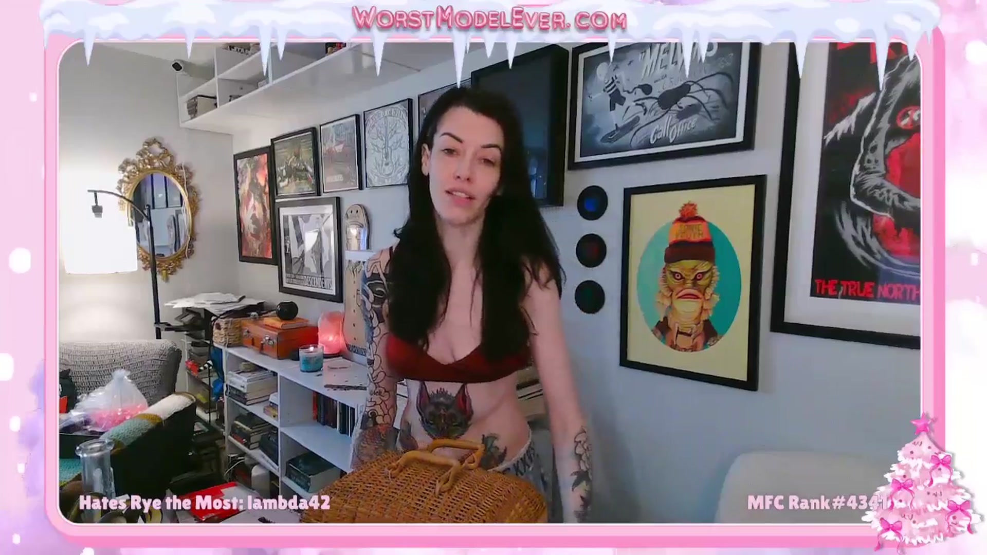 Gallery image thumbnail from Rylandbaby's myfreecams stream on, 12/25/2025, 19:25 image 9 of 20