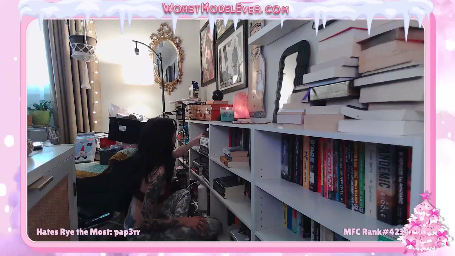 Gallery image thumbnail from Rylandbaby's myfreecams stream on, 12/25/2025, 19:25 image 14 of 20