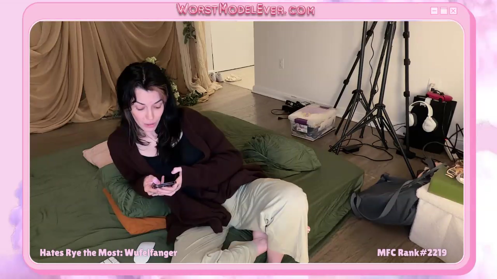 Gallery image thumbnail from Rylandbaby's myfreecams stream on, 05/08/2026, 01:38 image 19 of 20