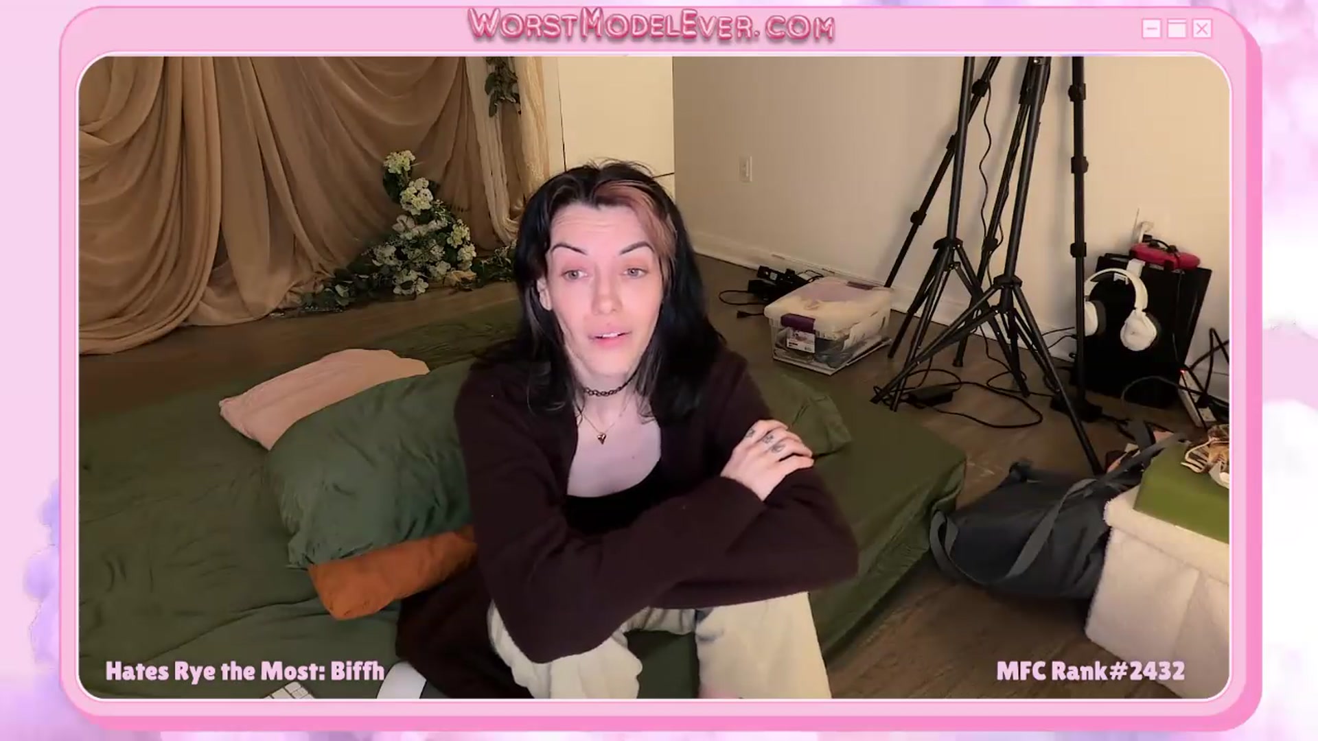 Gallery image thumbnail from Rylandbaby's myfreecams stream on, 05/08/2026, 01:38 image 16 of 20