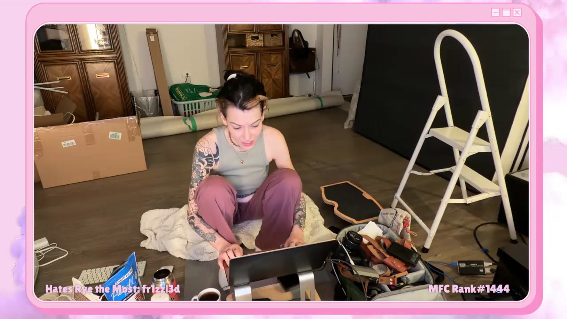 Gallery image thumbnail from Rylandbaby's myfreecams stream on, 05/27/2026, 02:14 image 16 of 20