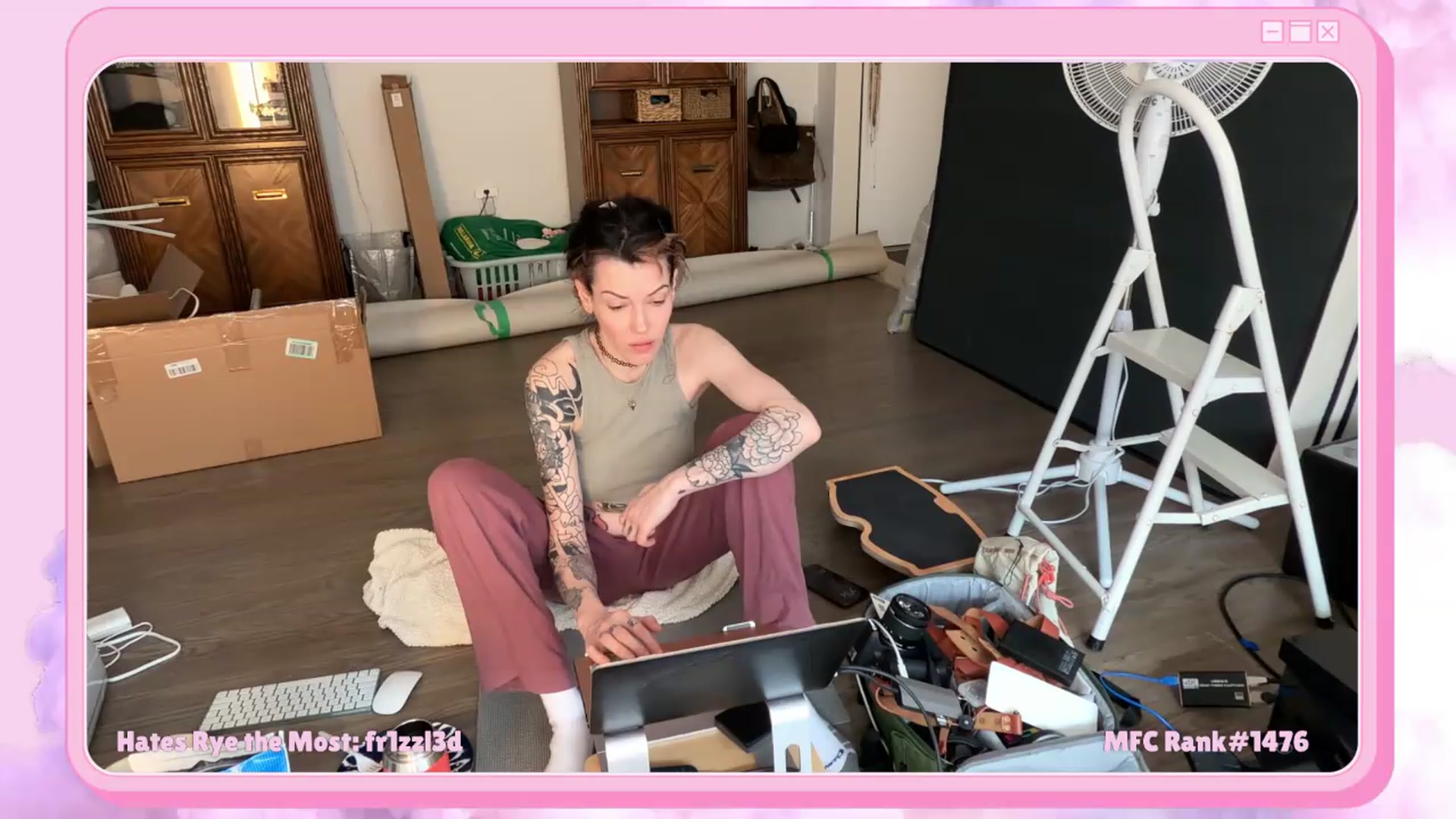 Gallery image thumbnail from Rylandbaby's myfreecams stream on, 05/27/2026, 02:14 image 5 of 20