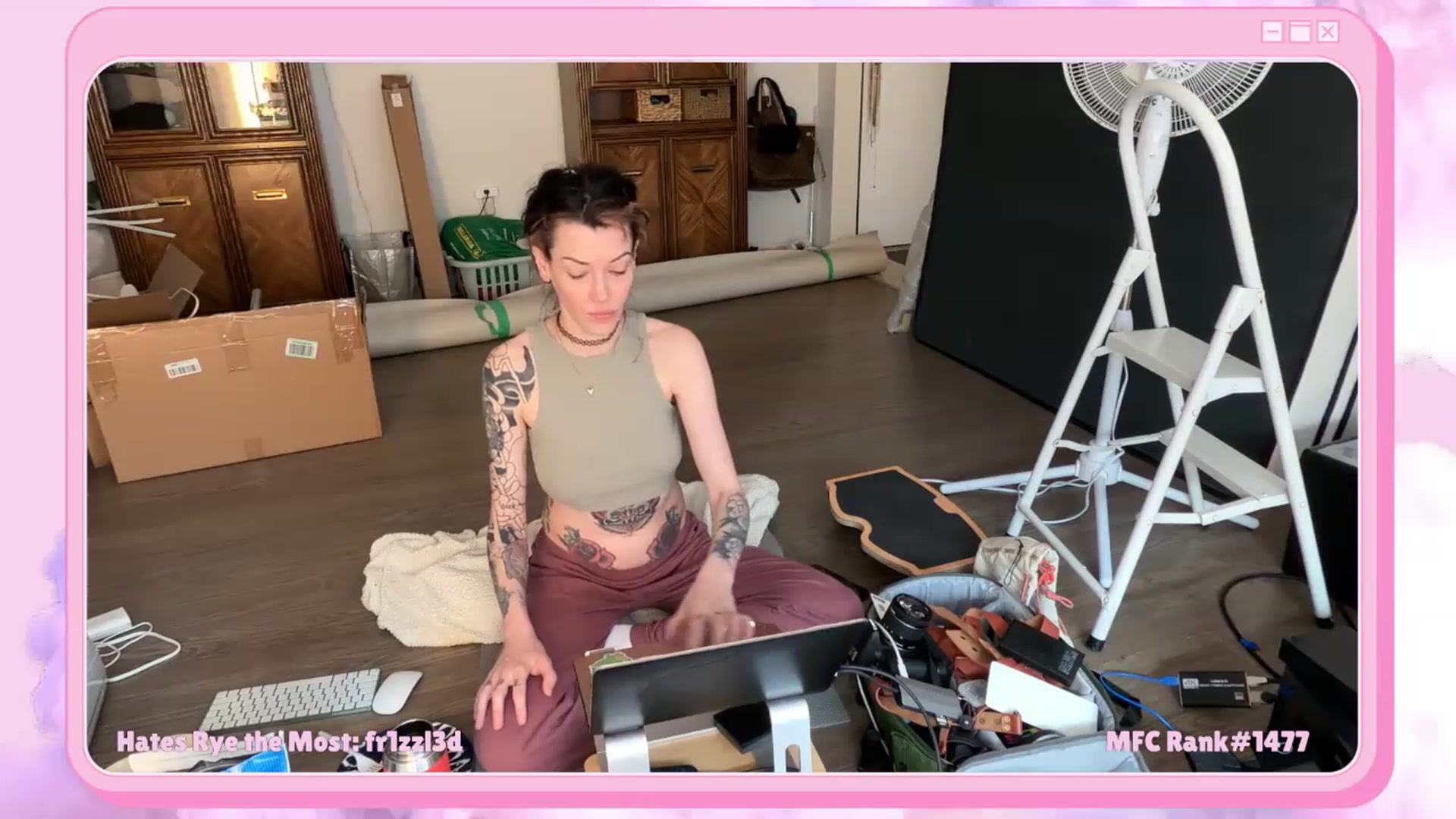 Gallery image thumbnail from Rylandbaby's myfreecams stream on, 05/27/2026, 02:14 image 6 of 20