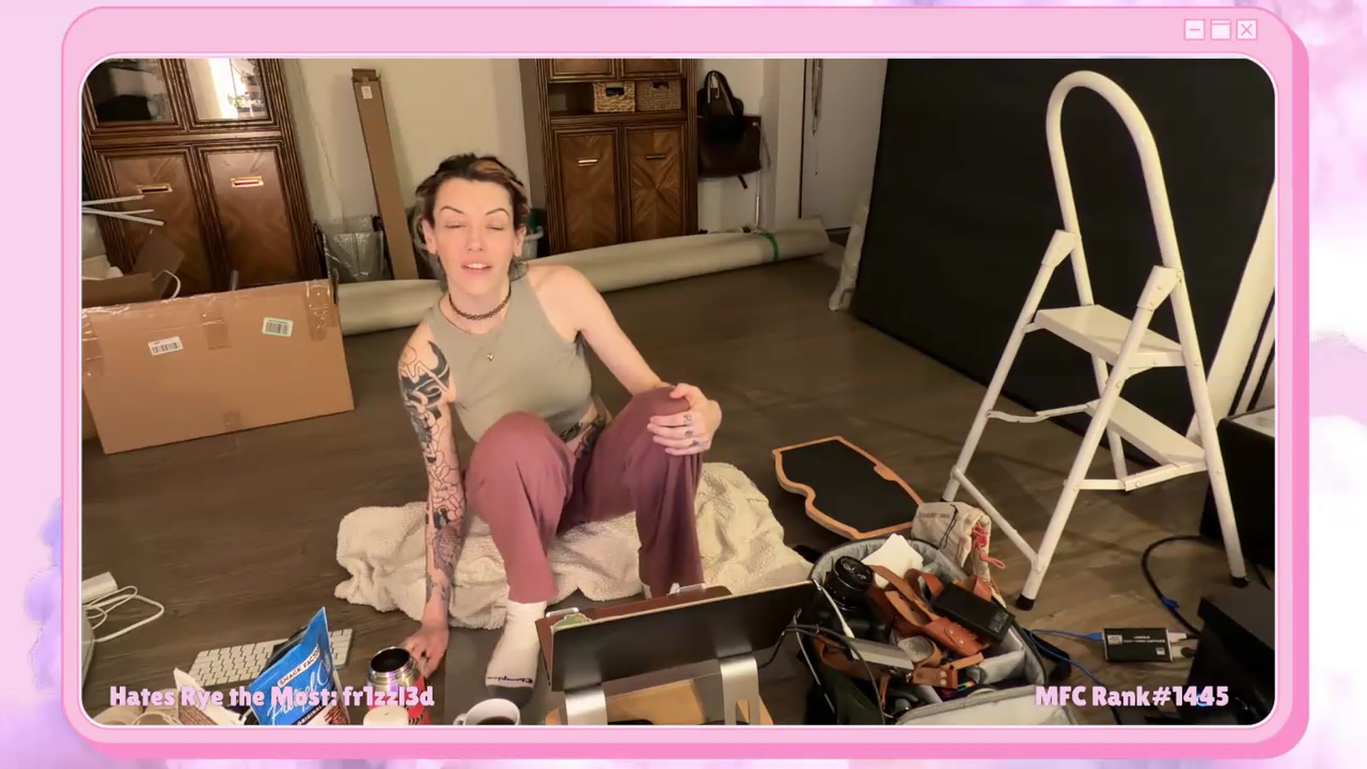Gallery image thumbnail from Rylandbaby's myfreecams stream on, 05/27/2026, 02:14 image 17 of 20