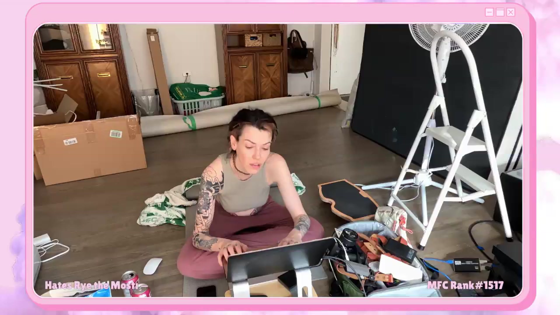 Gallery image thumbnail from Rylandbaby's myfreecams stream on, 05/27/2026, 02:14 image 1 of 20