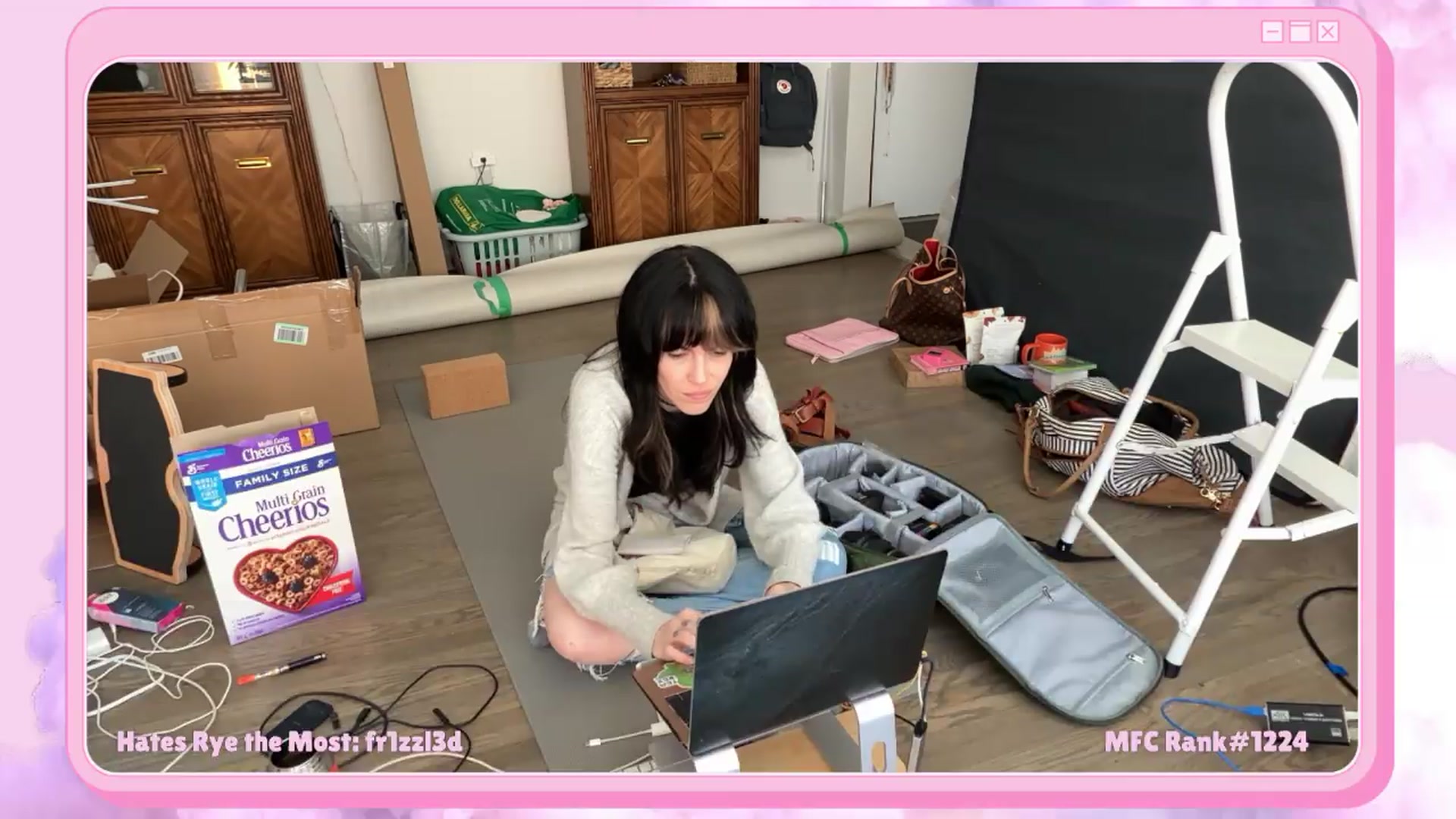 Gallery image thumbnail from Rylandbaby's myfreecams stream on, 05/29/2026, 19:59 image 11 of 20