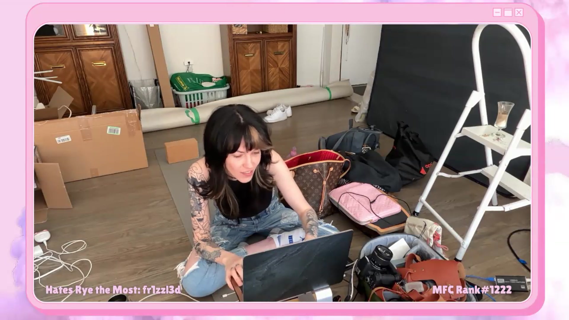 Gallery image thumbnail from Rylandbaby's myfreecams stream on, 05/29/2026, 19:59 image 3 of 20