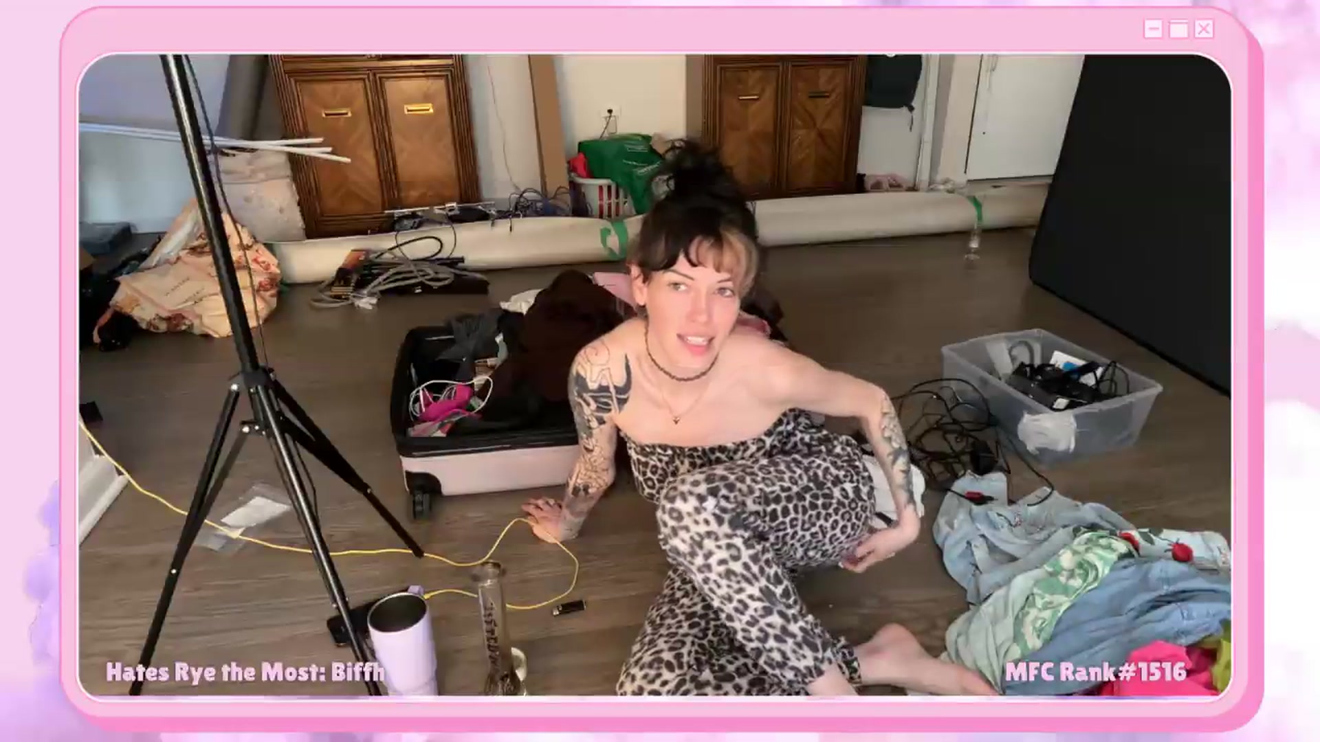 Gallery image thumbnail from Rylandbaby's myfreecams stream on, 06/11/2026, 18:55 image 6 of 20