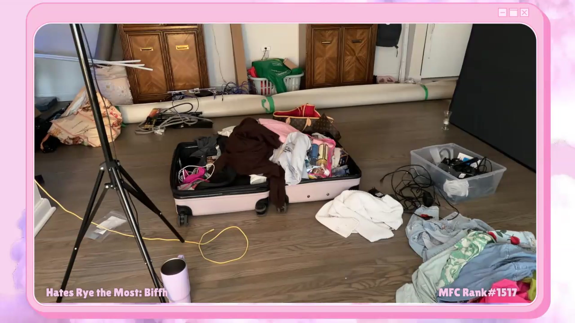 Gallery image thumbnail from Rylandbaby's myfreecams stream on, 06/11/2026, 18:55 image 8 of 20