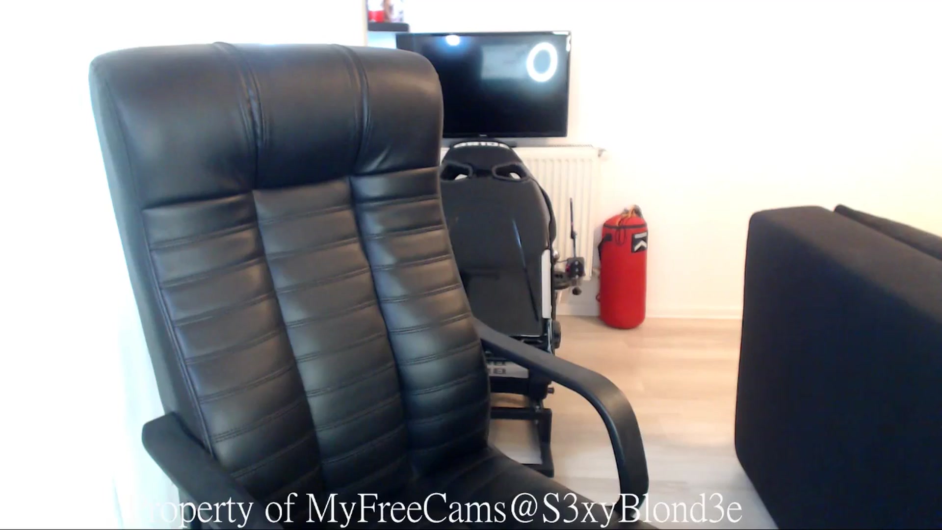 Gallery image thumbnail from S3xyBlond3e's myfreecams stream on, 04/25/2026, 15:25 image 5 of 20