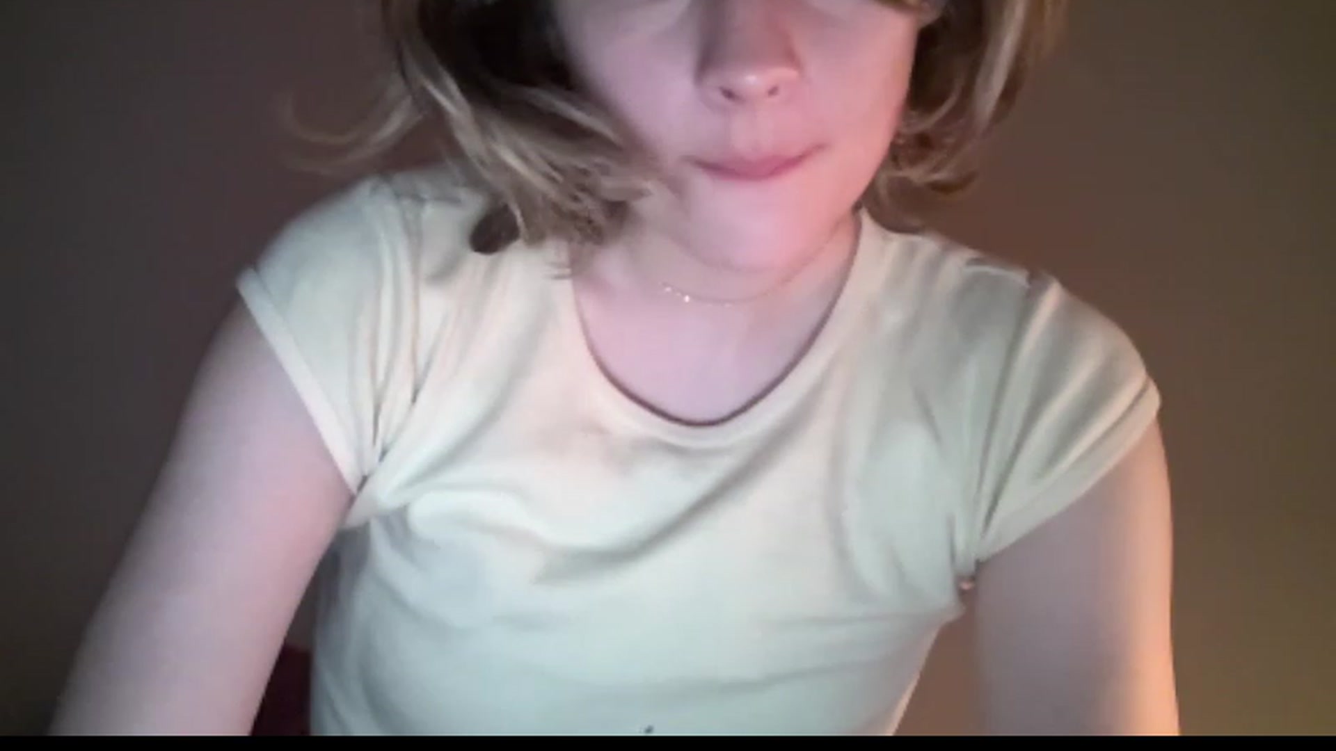 Gallery image thumbnail from SAGEBUNNY123's myfreecams stream on, 05/10/2023, 06:08 image 4 of 20