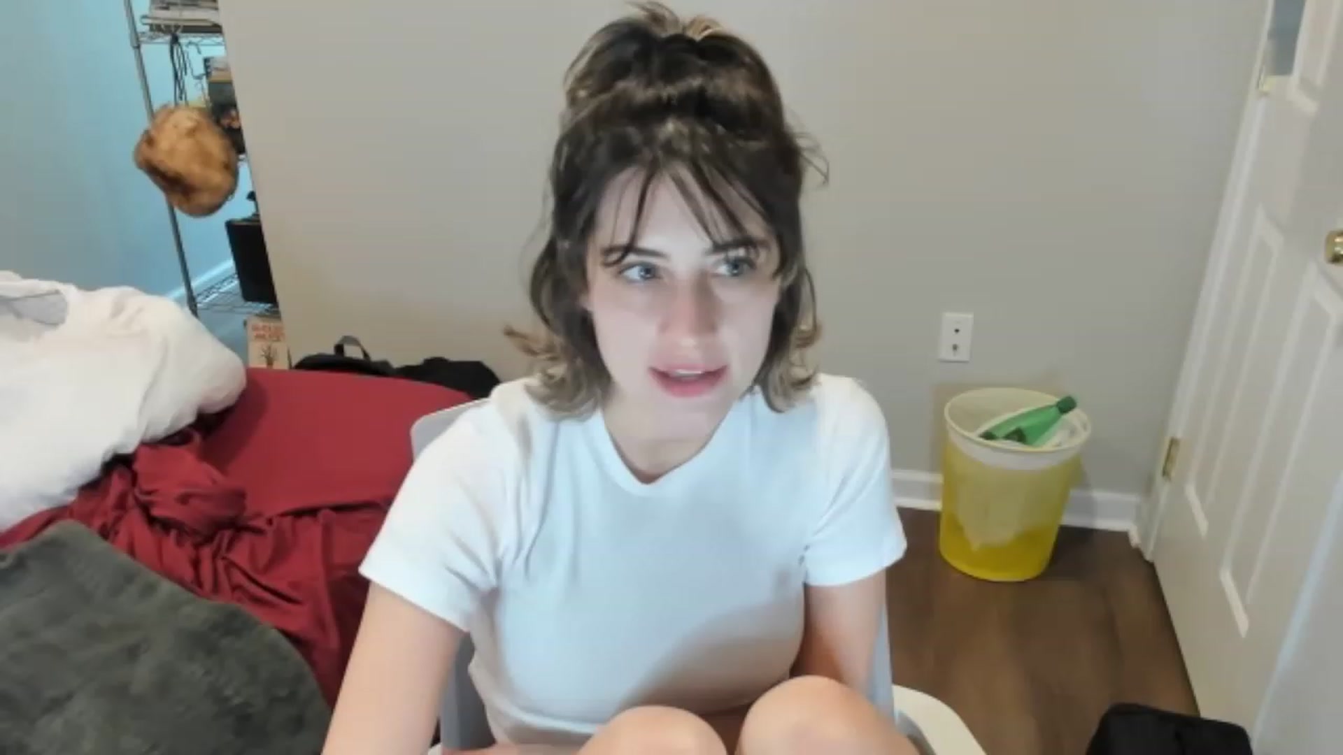 Gallery image thumbnail from SAGEBUNNY123's myfreecams stream on, 05/26/2023, 21:00 image 5 of 20