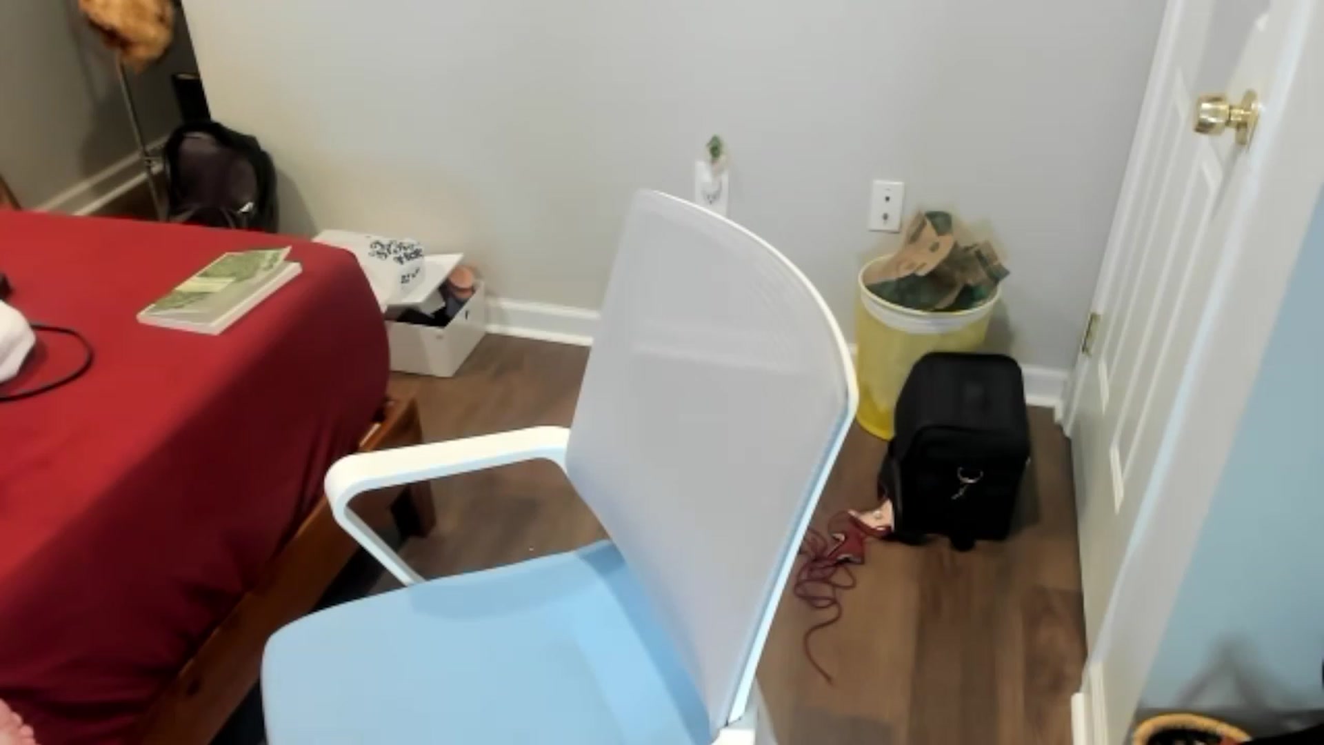 Gallery image thumbnail from SAGEBUNNY123's myfreecams stream on, 06/01/2023, 08:12 image 8 of 20