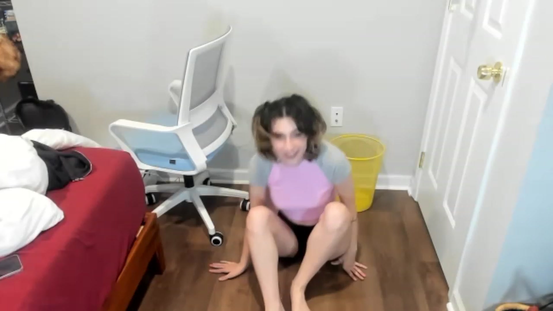 Gallery image thumbnail from SAGEBUNNY123's myfreecams stream on, 06/02/2023, 01:34 image 9 of 20