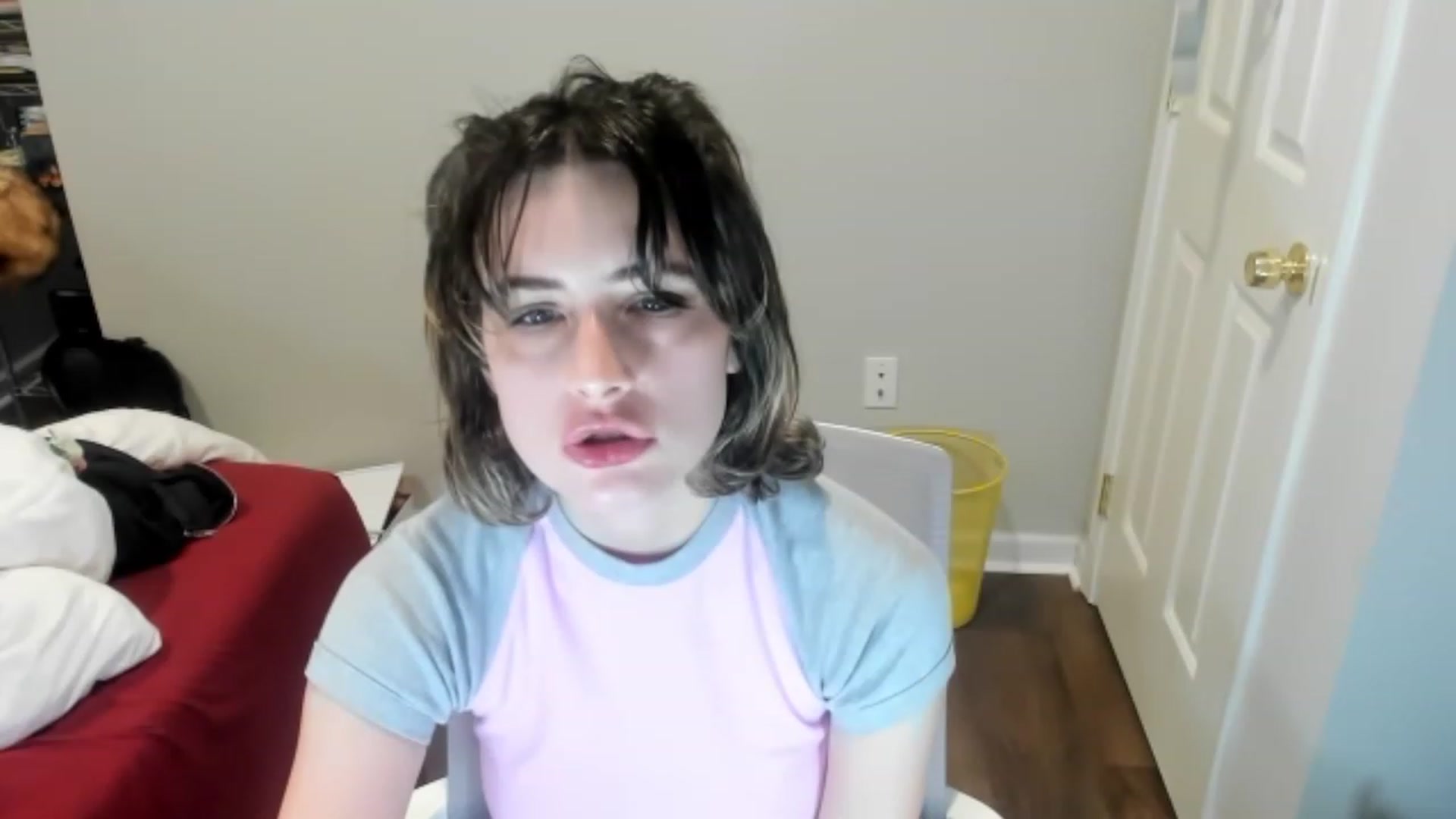 Gallery image thumbnail from SAGEBUNNY123's myfreecams stream on, 06/02/2023, 01:34 image 7 of 20