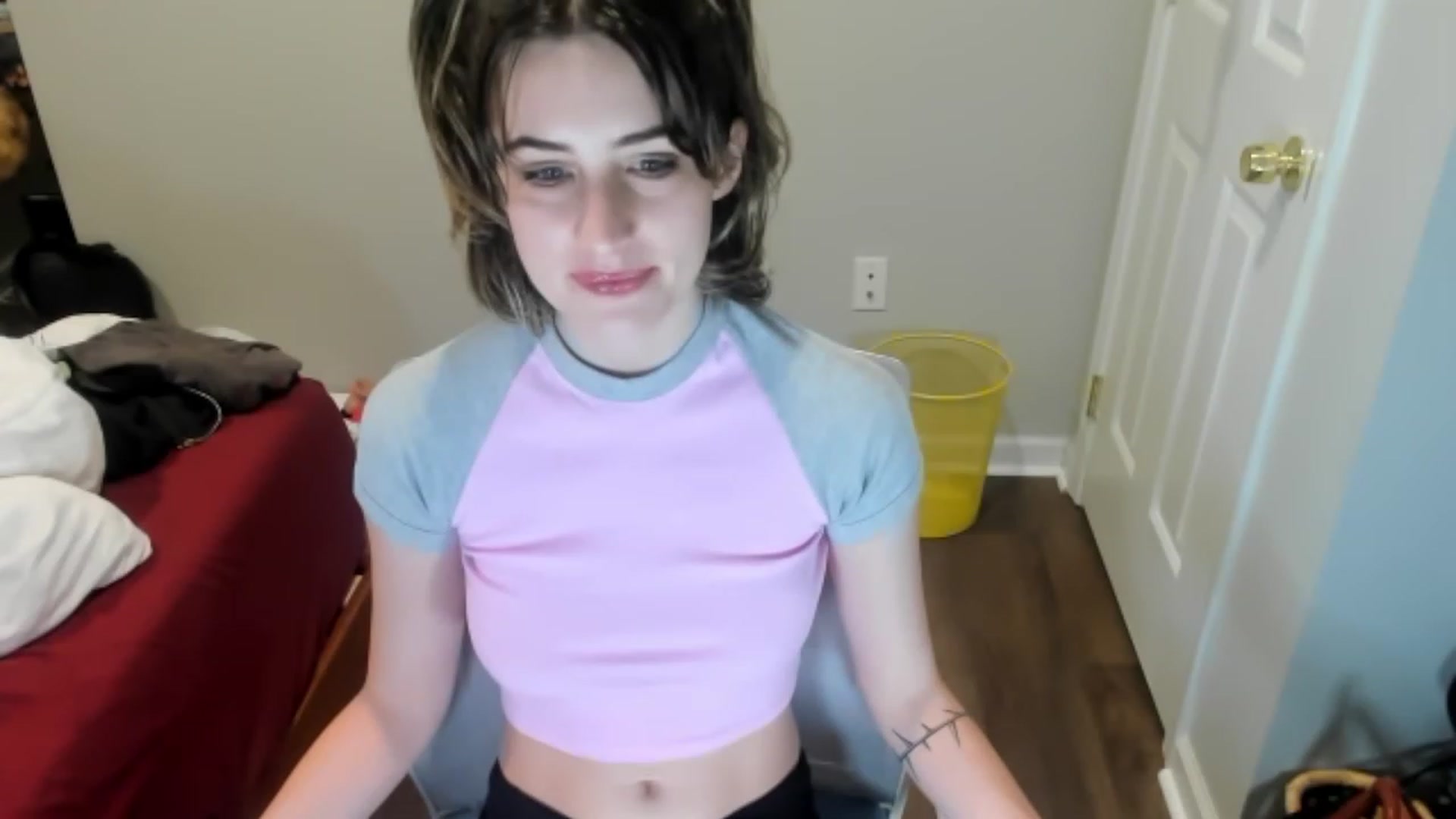 Gallery image thumbnail from SAGEBUNNY123's myfreecams stream on, 06/02/2023, 01:37 image 13 of 20