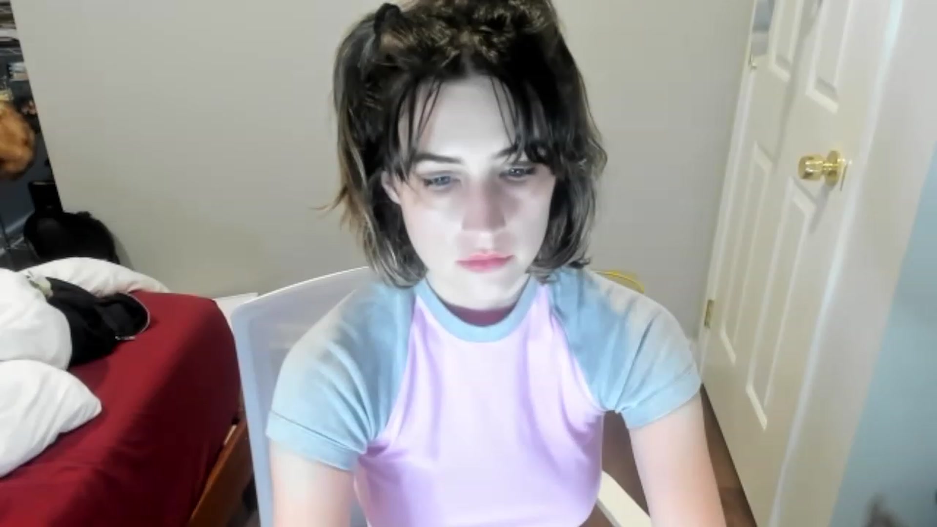 Gallery image thumbnail from SAGEBUNNY123's myfreecams stream on, 06/02/2023, 01:37 image 7 of 20
