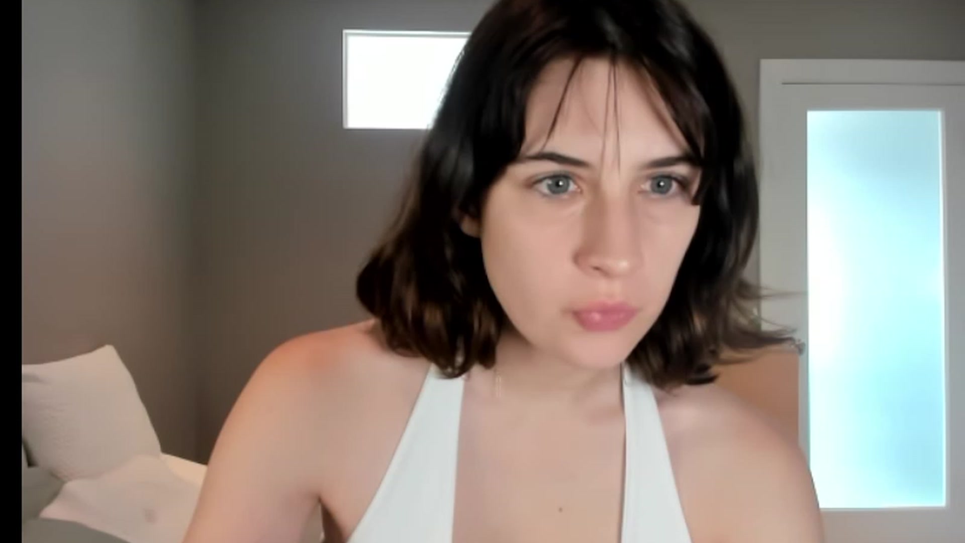 Gallery image thumbnail from SAGEBUNNY123's myfreecams stream on, 07/18/2023, 19:14 image 7 of 20
