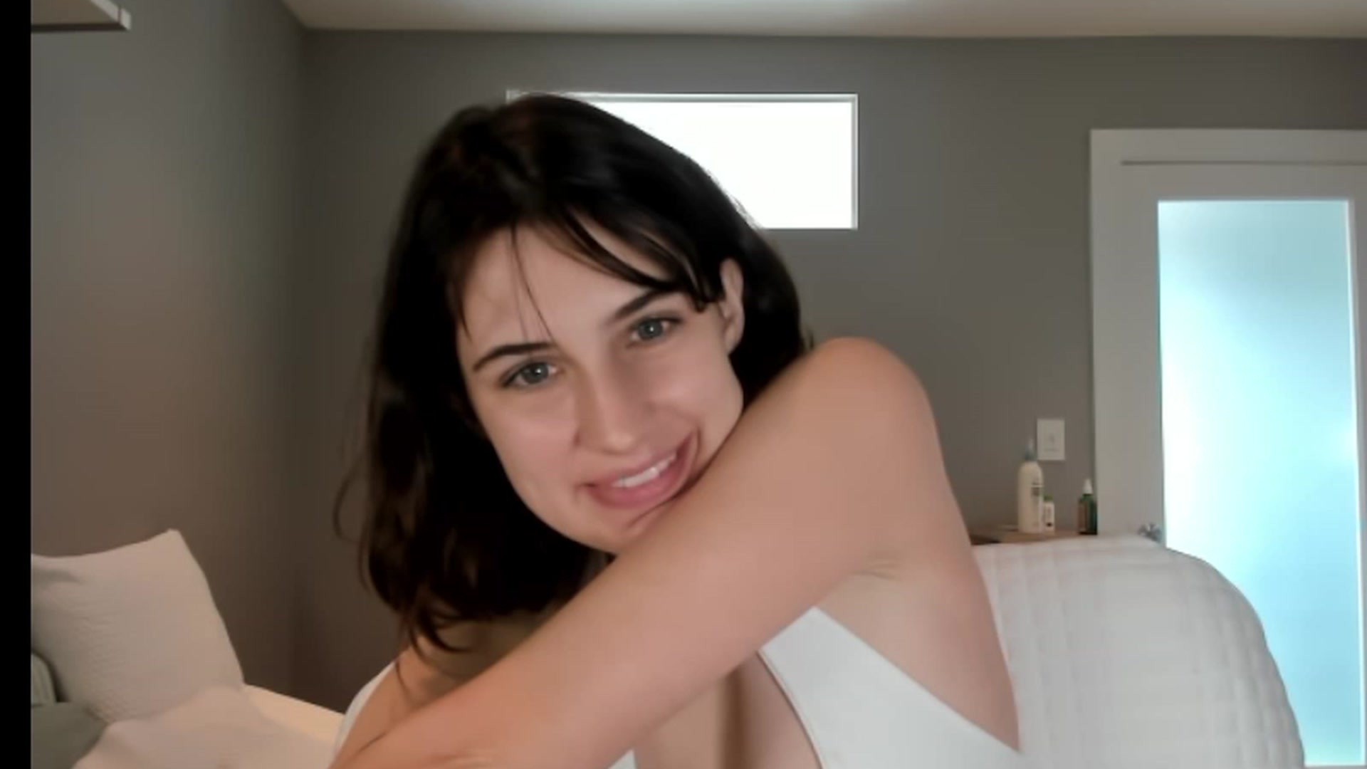 Gallery image thumbnail from SAGEBUNNY123's myfreecams stream on, 07/18/2023, 19:14 image 2 of 20