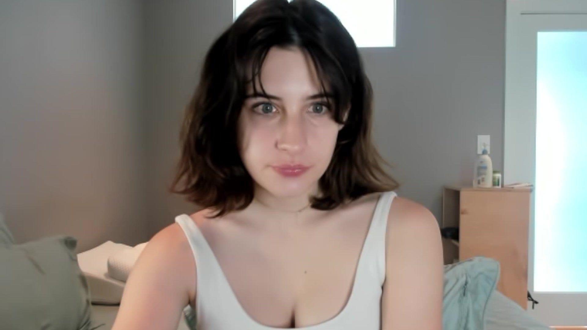 Gallery image thumbnail from SAGEBUNNY123's myfreecams stream on, 07/28/2023, 18:43 image 14 of 20